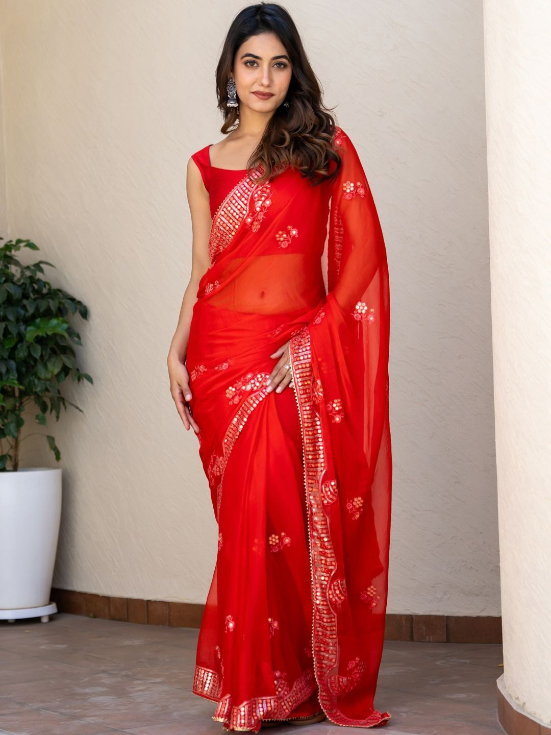 

HOUSE OF JAMOTI Floral Embroidered Mirror Work Saree, Red