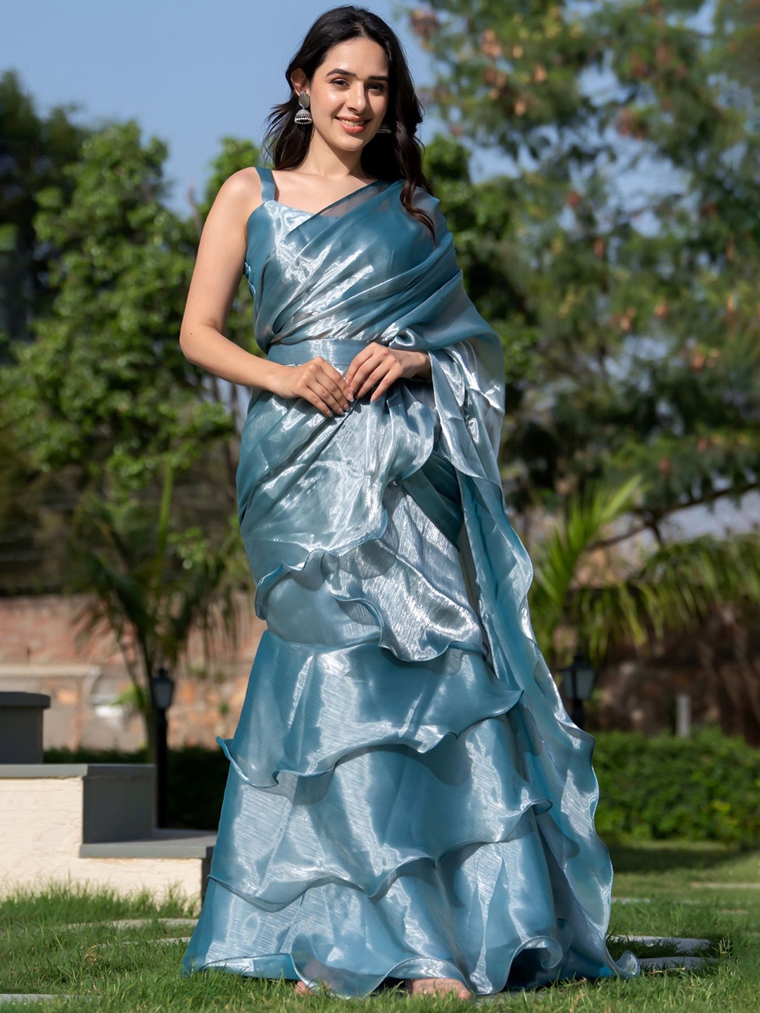 

HOUSE OF JAMOTI Ready to Wear Tissue Ruffle Saree, Black