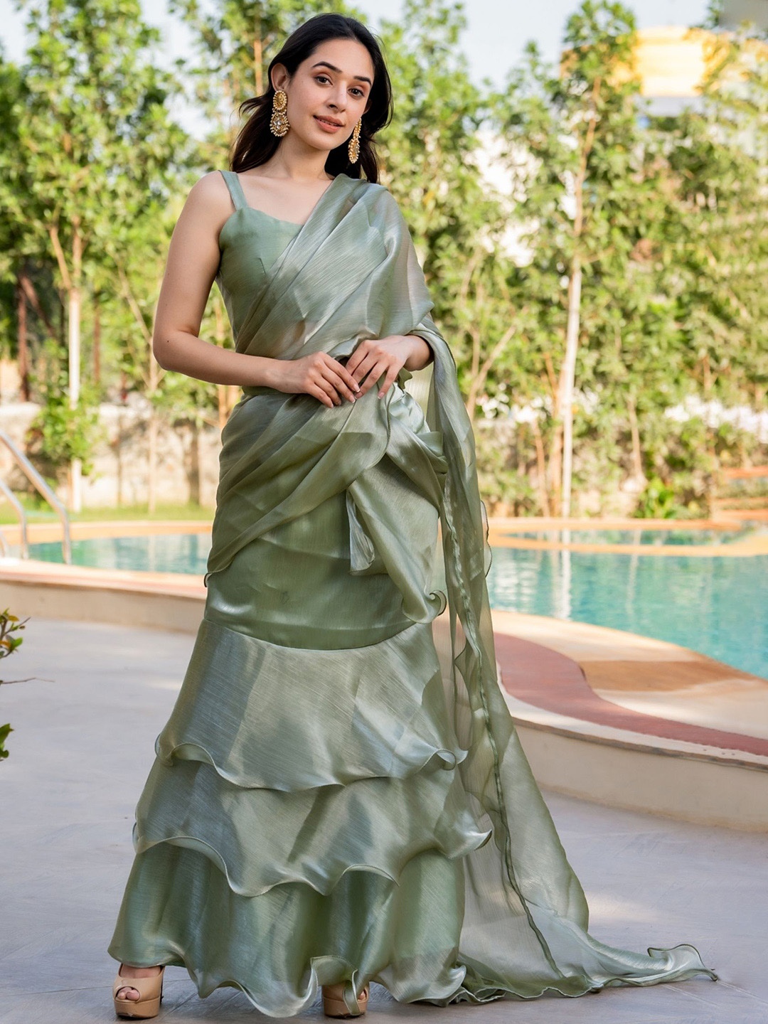 

HOUSE OF JAMOTI Ready to Wear Tissue Ruffle Saree, Green
