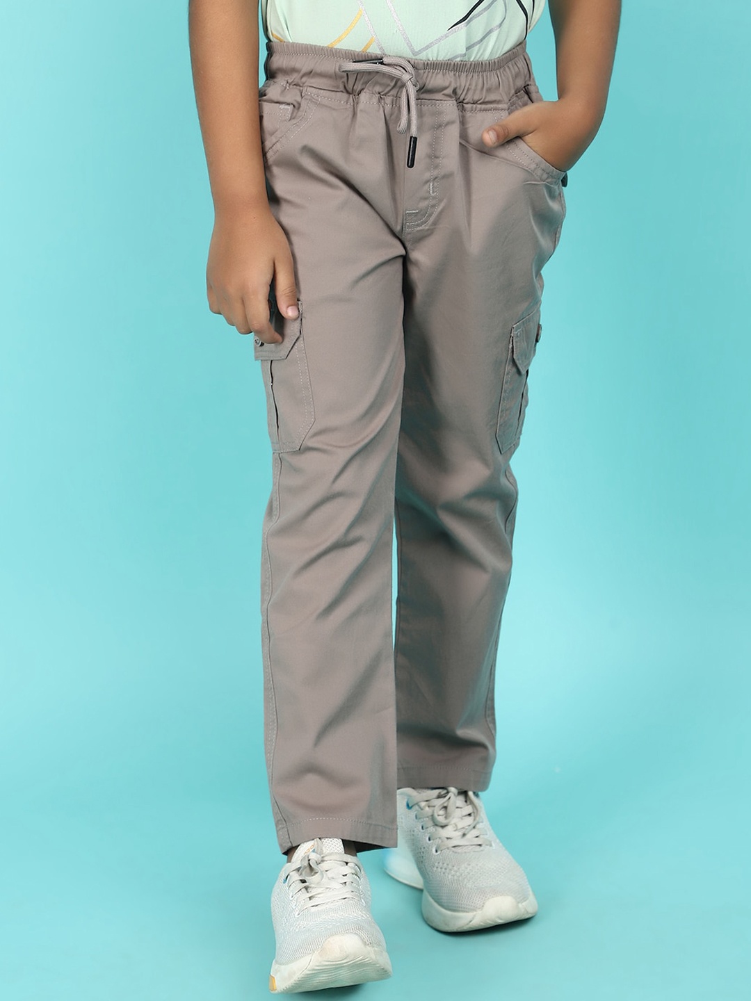 

V-Mart Boys Mid-Rise Low Distress Jeans, Grey
