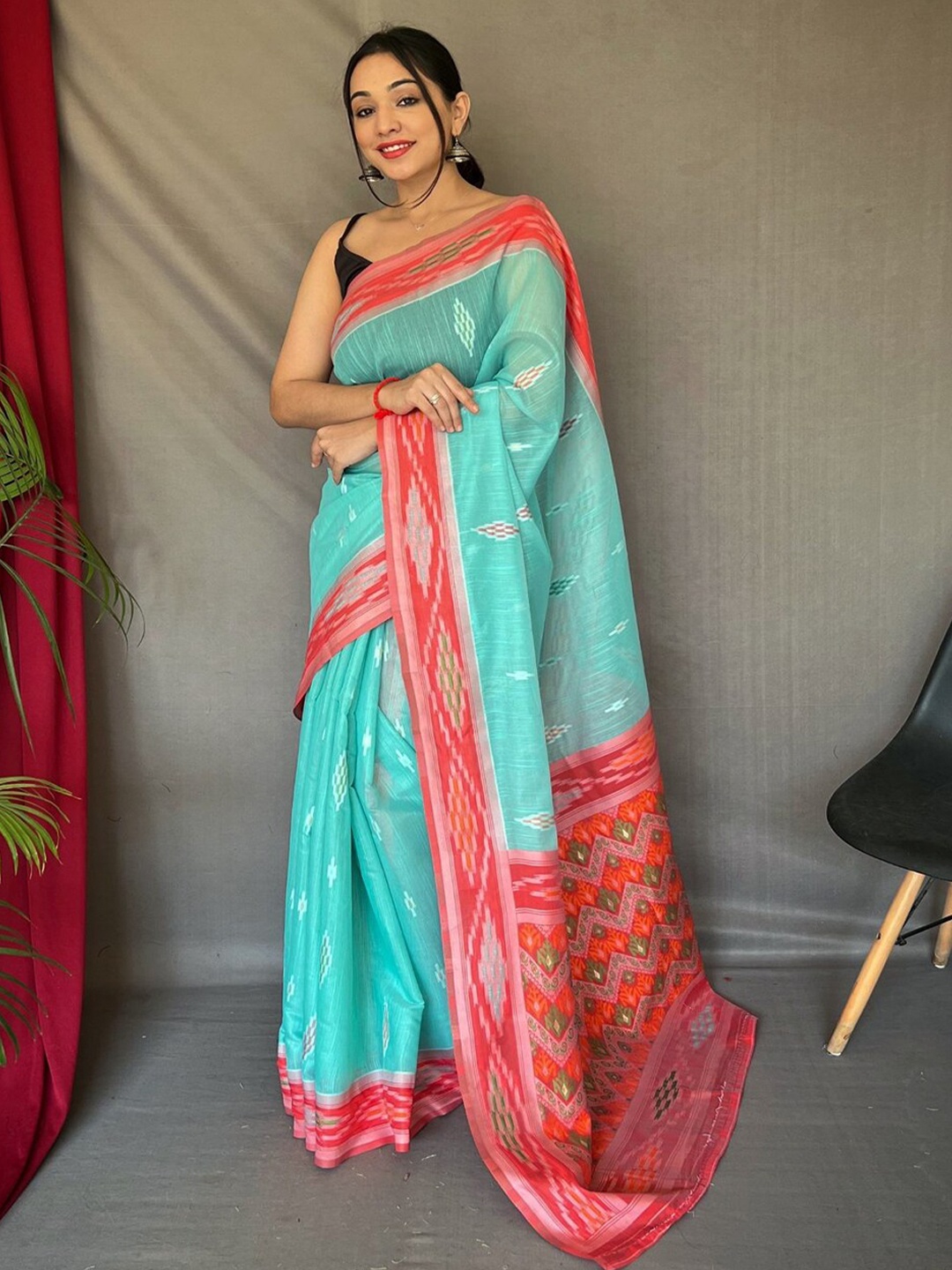 

SGF11 Floral Woven Design Silk Cotton Chanderi Saree, Turquoise blue