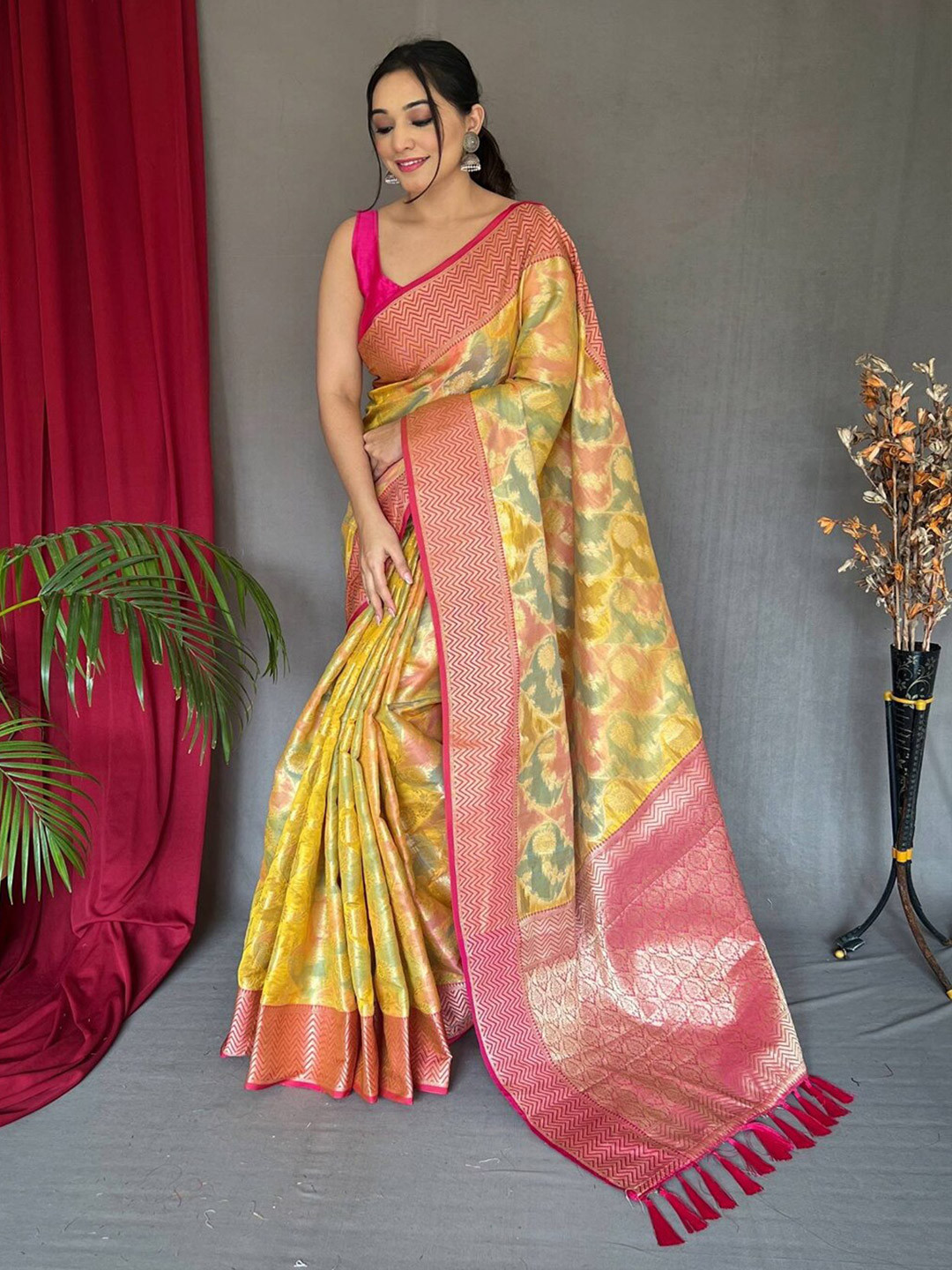 

SGF11 Floral Woven Design Zari Silk Cotton Kanjeevaram Saree, Yellow