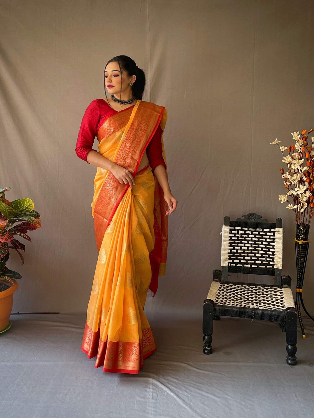 

SGF11 Floral Woven Design Zari Silk Cotton Kanjeevaram Saree, Yellow