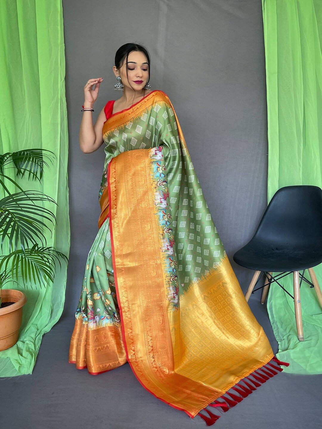 

SGF11 Ethnic Motifs Printed Zari Silk Cotton Banarasi Saree, Green