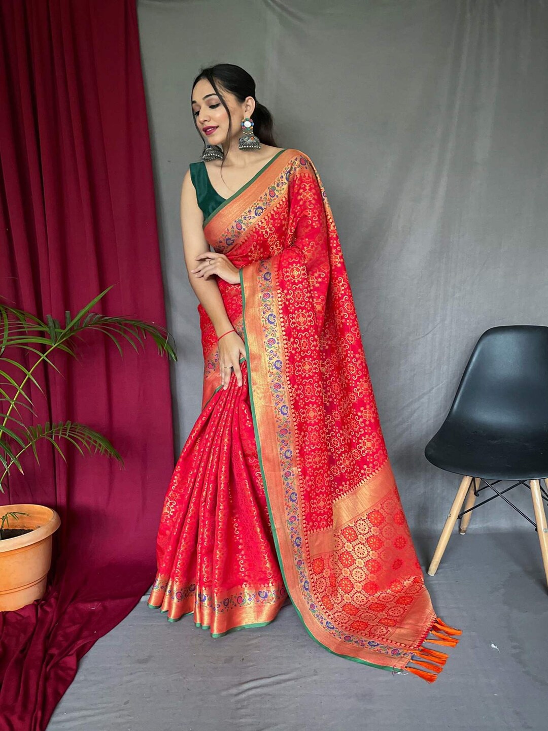 

SGF11 Woven Design Zari Silk Cotton Patola Saree, Red