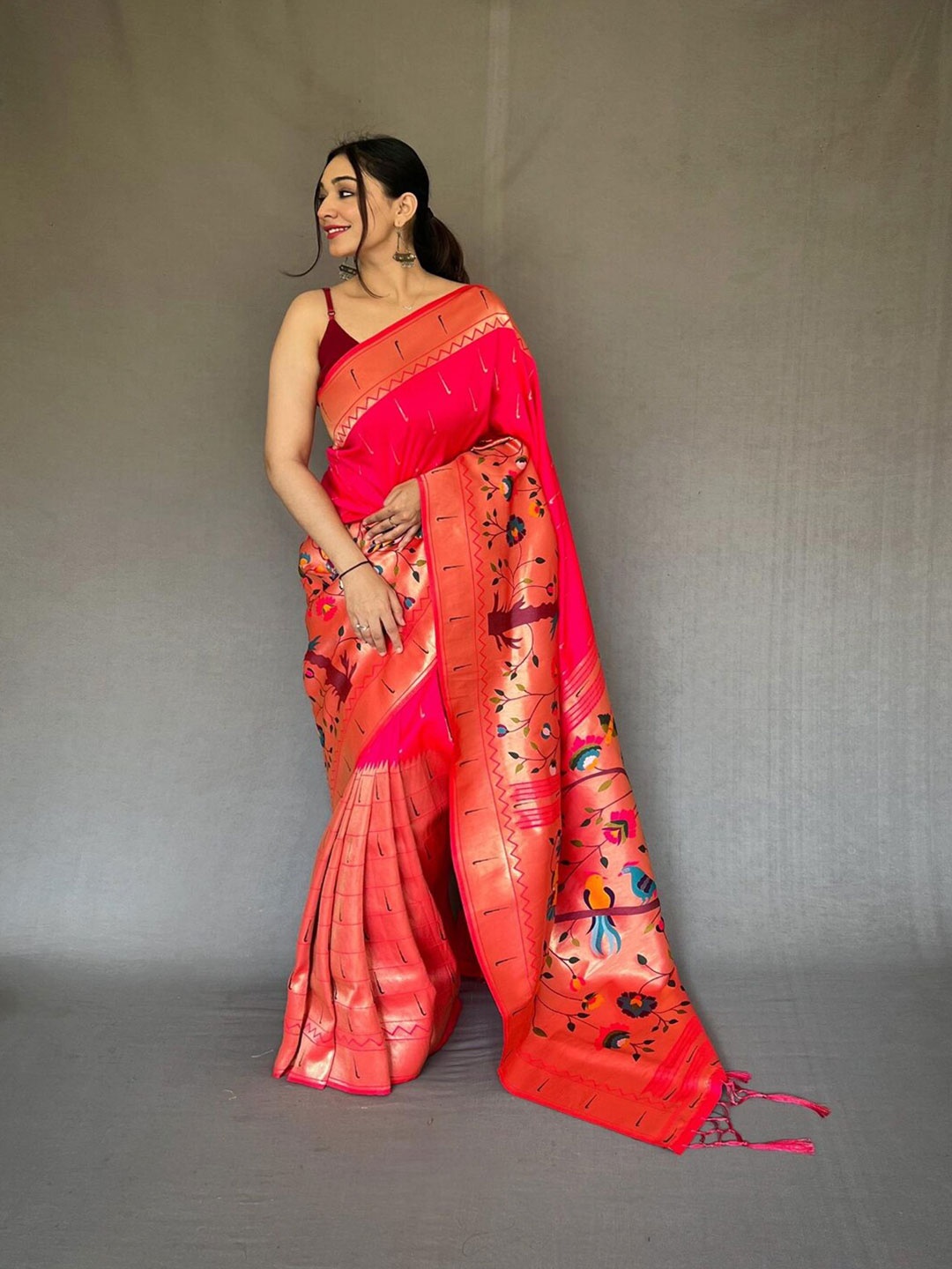 

SGF11 Woven Design Pure Zari Heavy Work Paithani Kanjeevaram Silk Saree, Pink