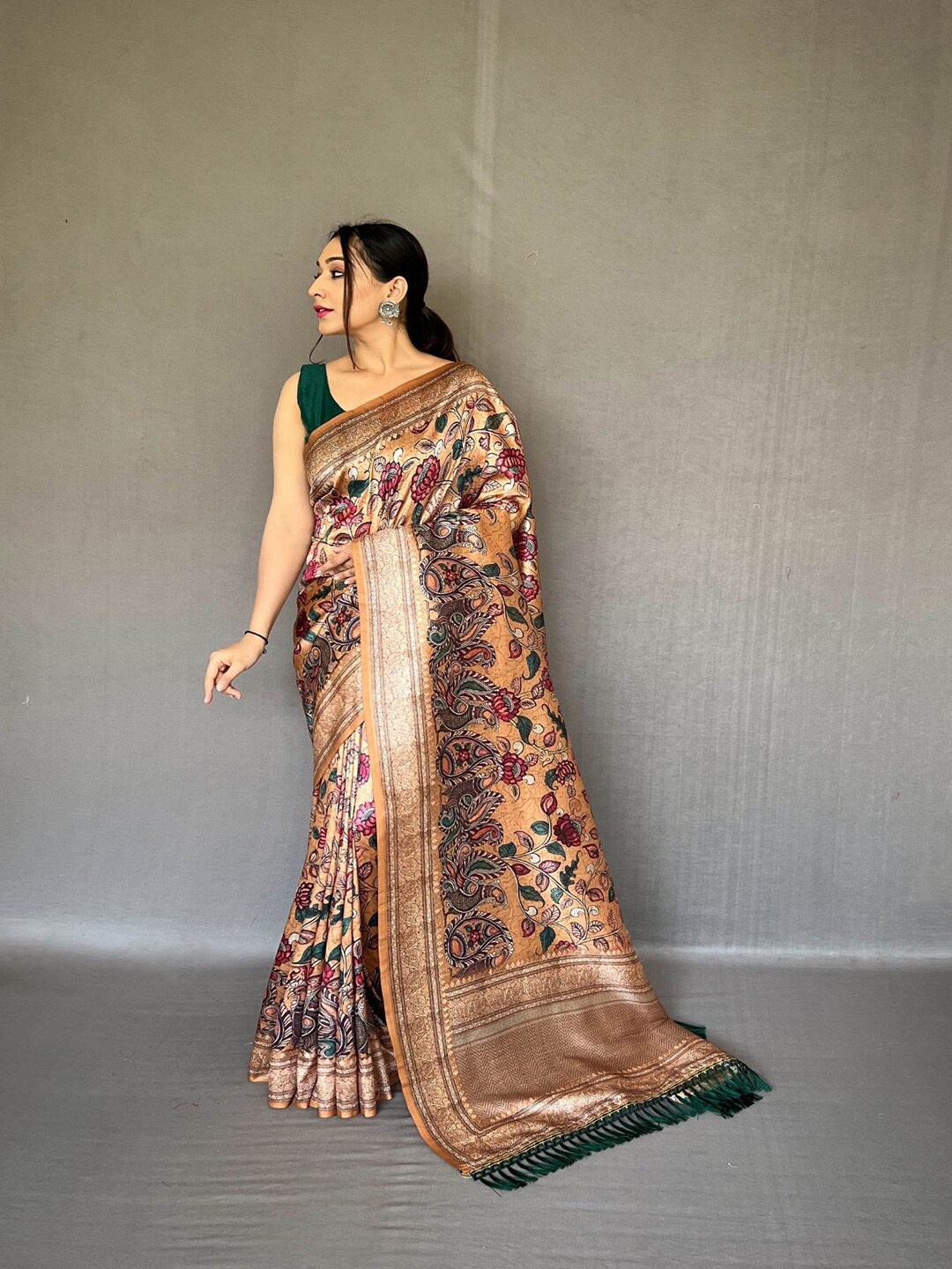 

SGF11 Kalamkari Printed Silk Cotton Saree, Beige