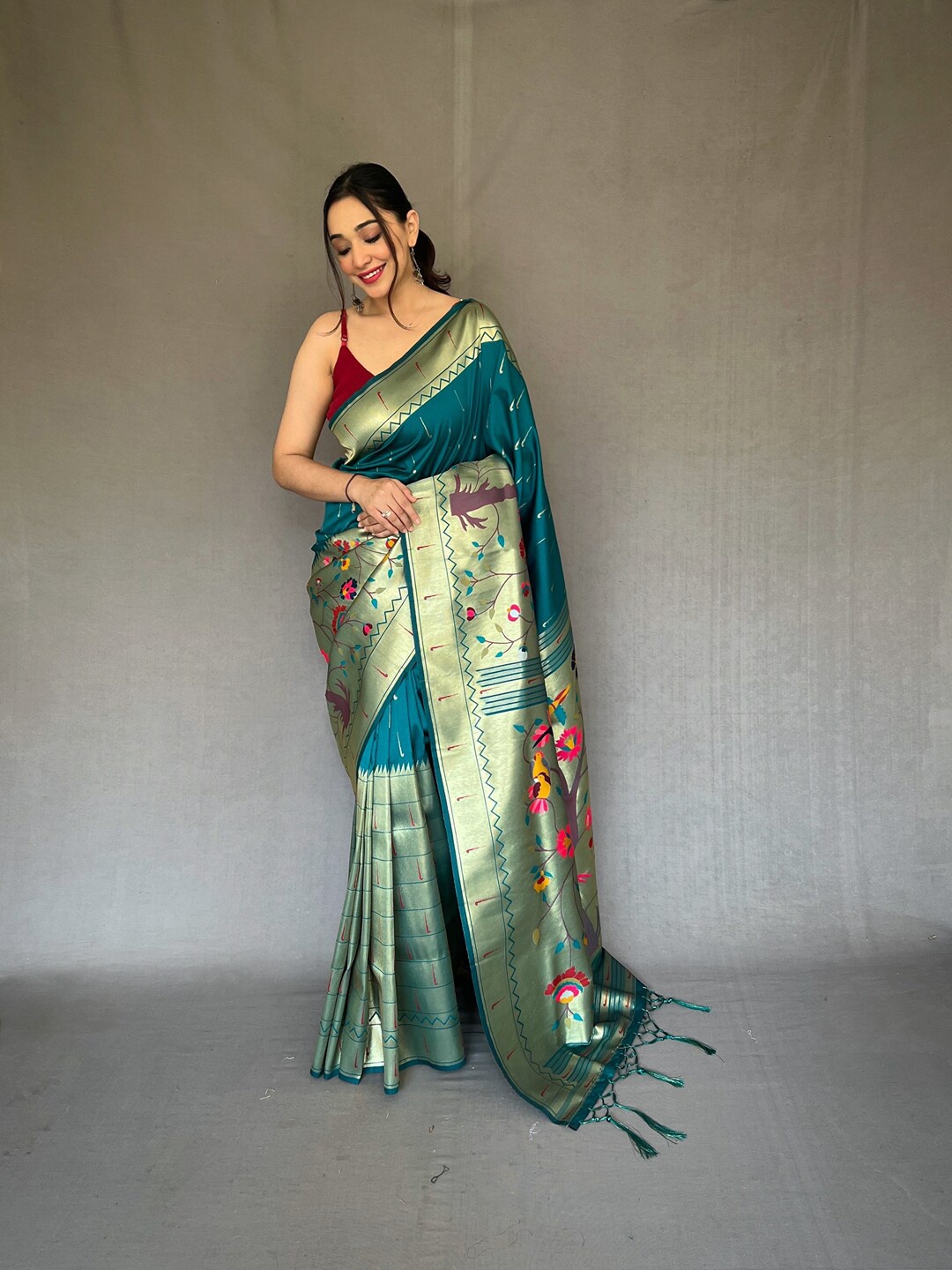 

SGF11 Woven Design Zari Silk Cotton Narayan Peth Saree, Teal