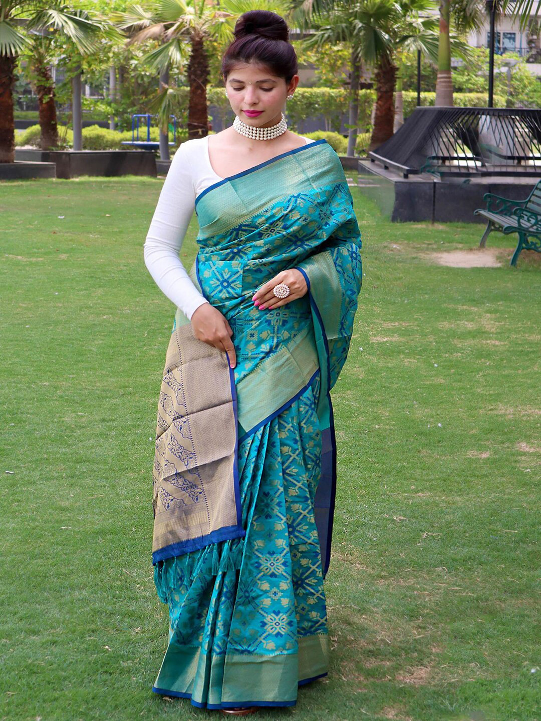 

SGF11 Woven Design Zari Silk Cotton Patola Saree, Turquoise blue