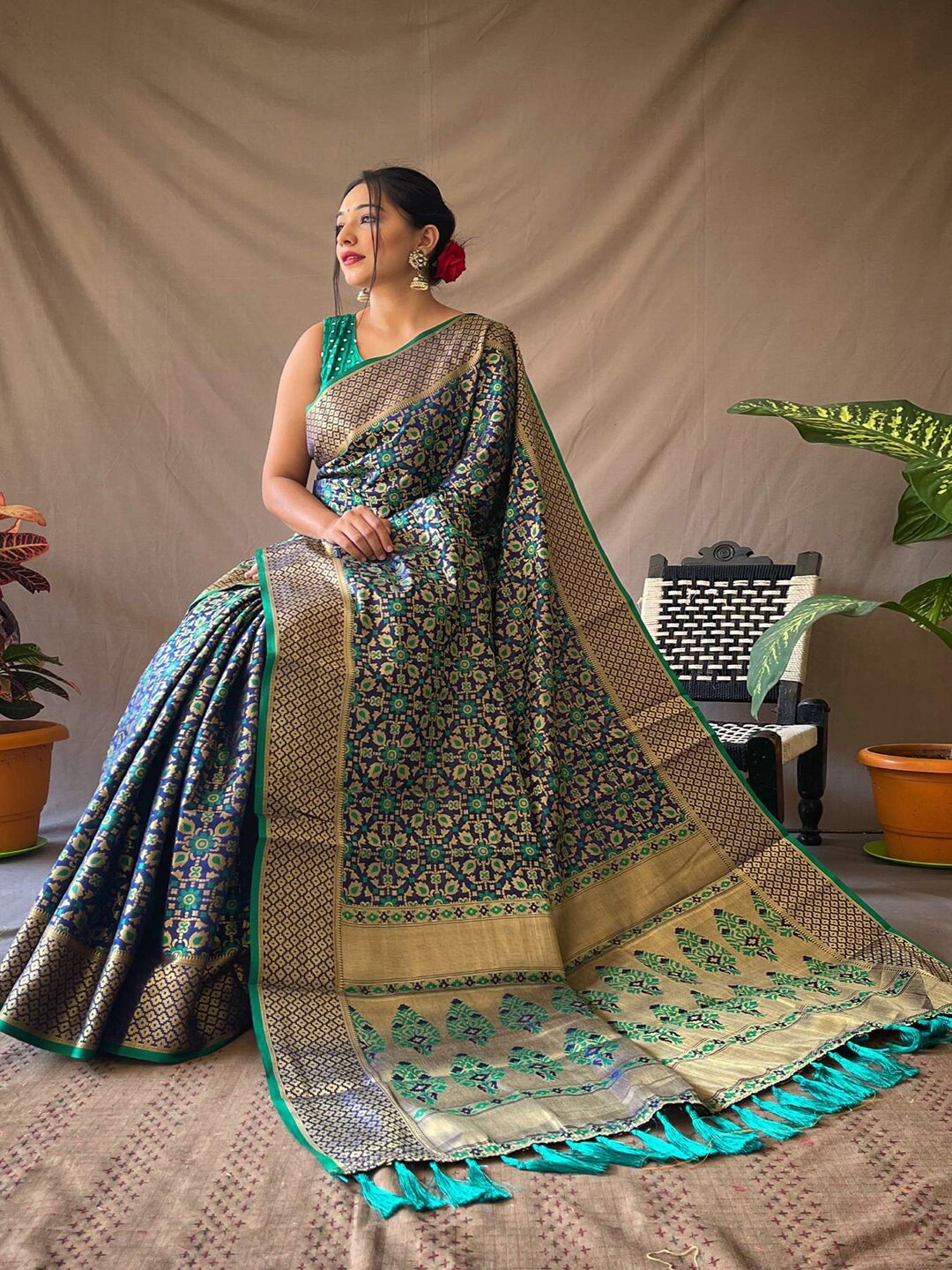 

SGF11 Woven Design Heavy Zari Work Kanjeevaram Patola Silk Saree, Navy blue