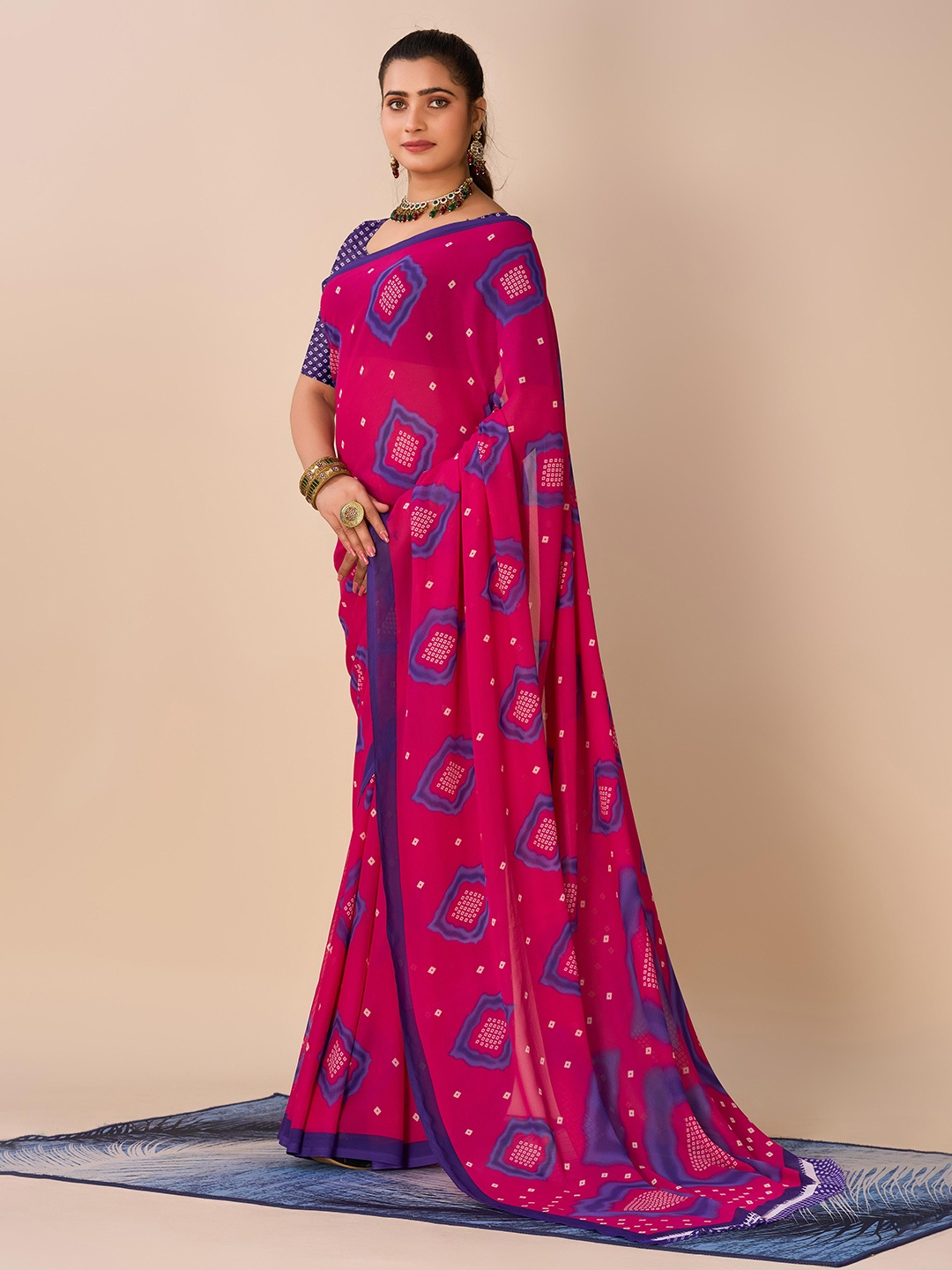 

HALFSAREE STUDIO Bandhani Printed Saree, Pink