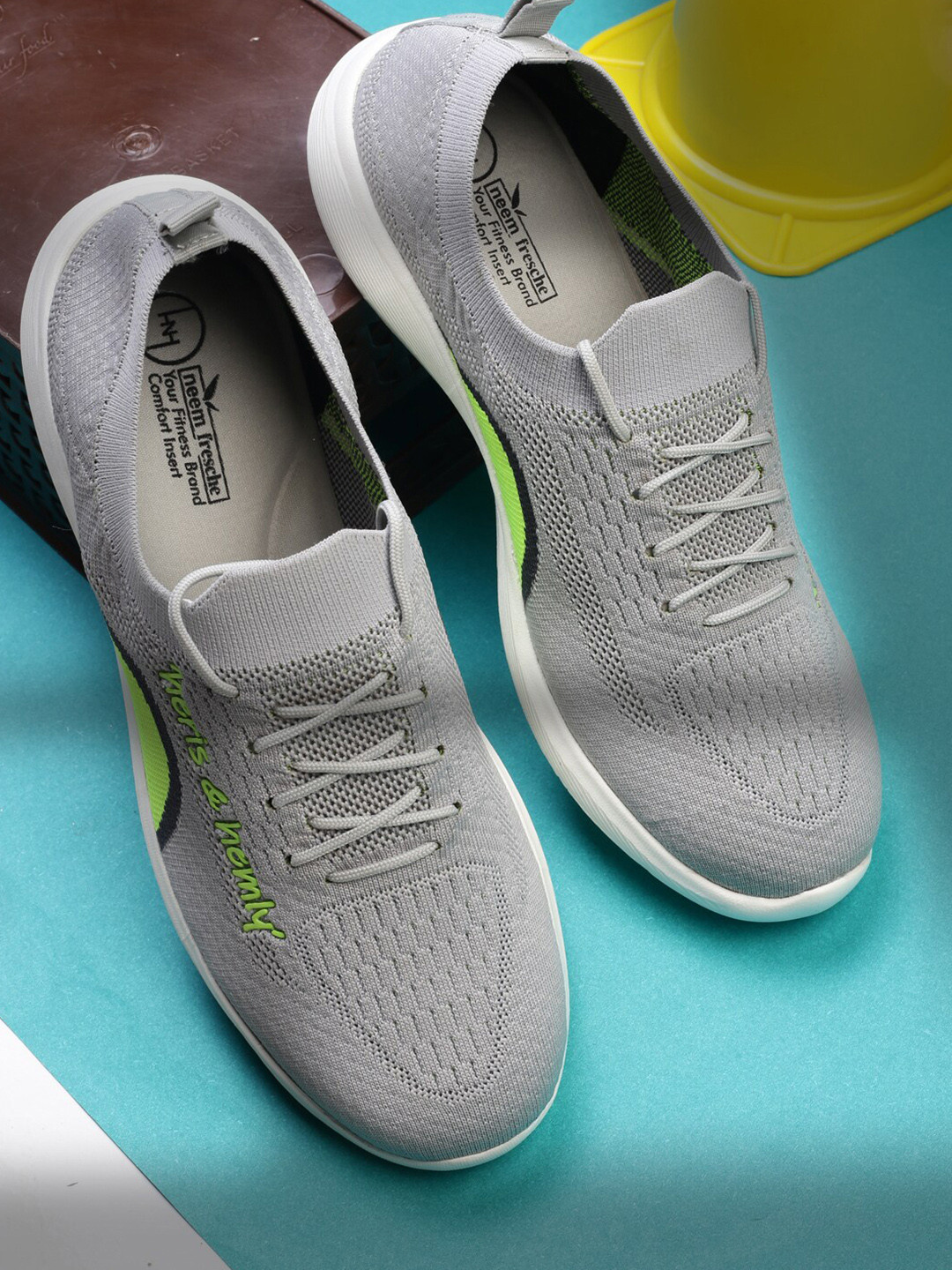 

Heris & Hemly Men Textured Lace-Up Running Shoes, Grey