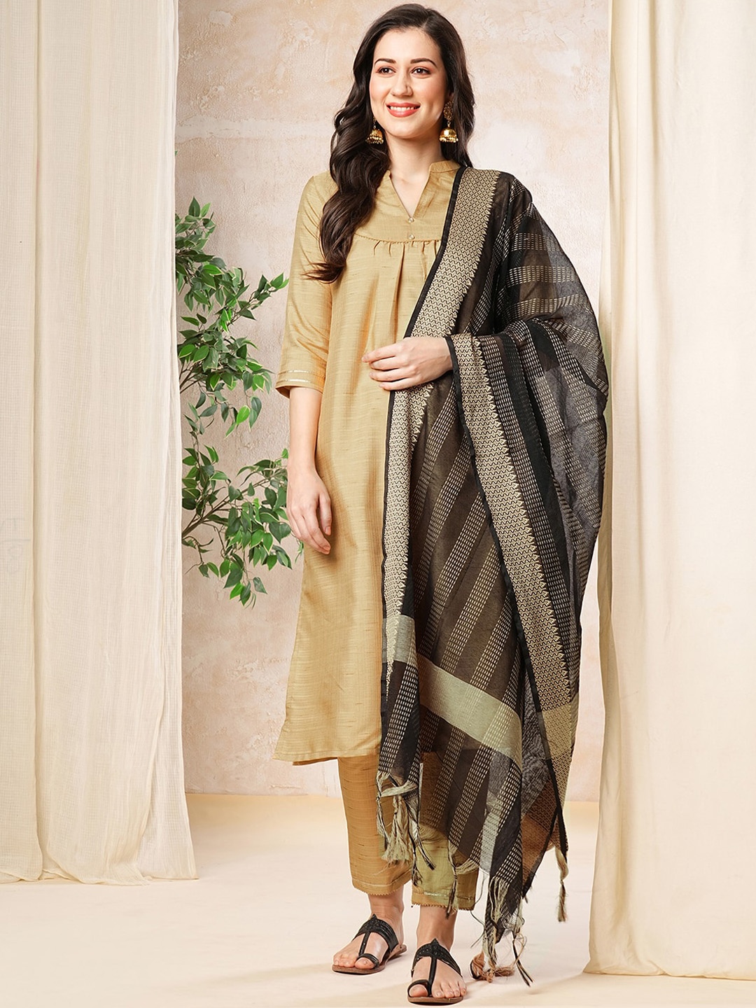 

SKYLEE Regular Kurta with Trousers & With Dupatta, Beige