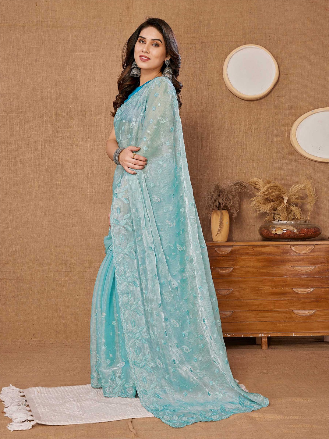 

VAIRAGEE Ethnic Motifs Embroidered Saree, Blue