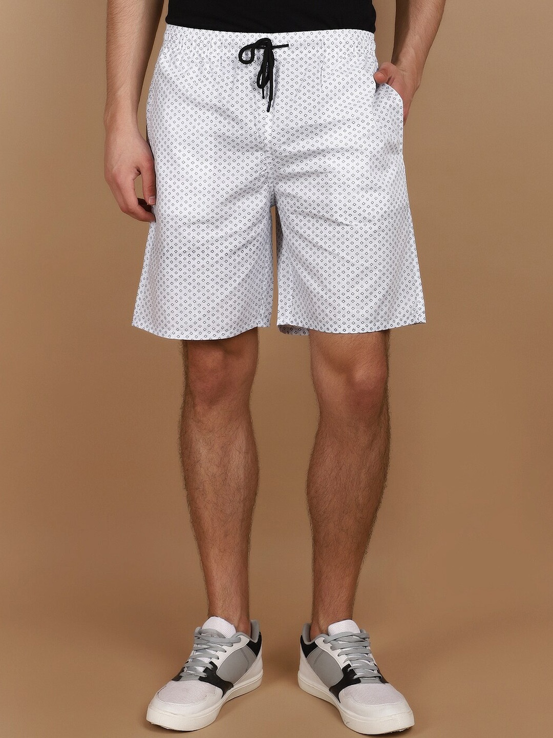 

V-Mart Men Printed Mid-Rise Shorts, White