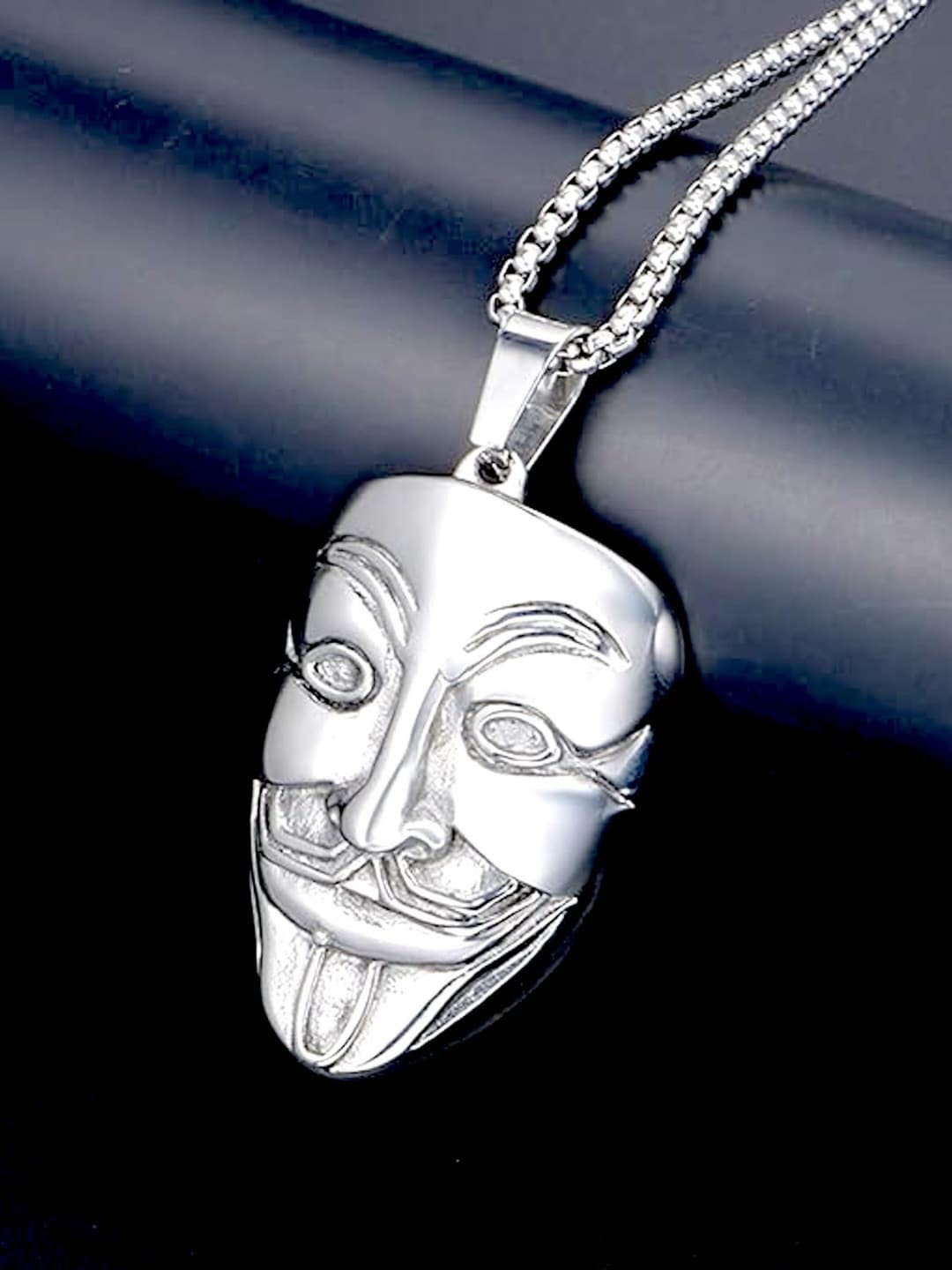 

SALVE Set of 2 Silver-Plated Pendants with Chains
