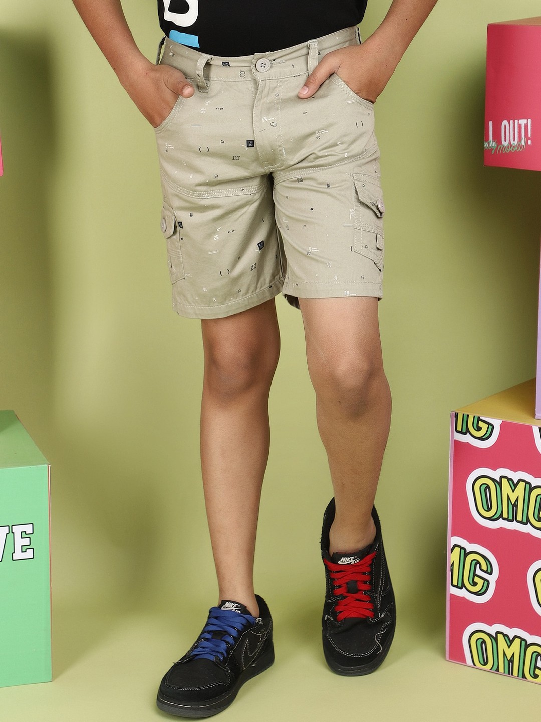 

V-Mart Boys Printed Mid-Rise Cotton Shorts, Green