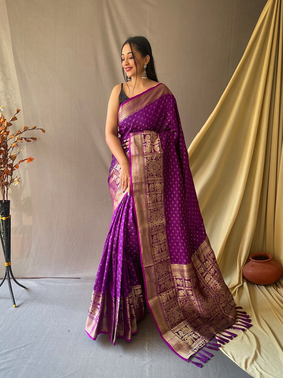 

SGF11 Woven Design Zari Heavy Work Kanjeevaram Saree, Purple