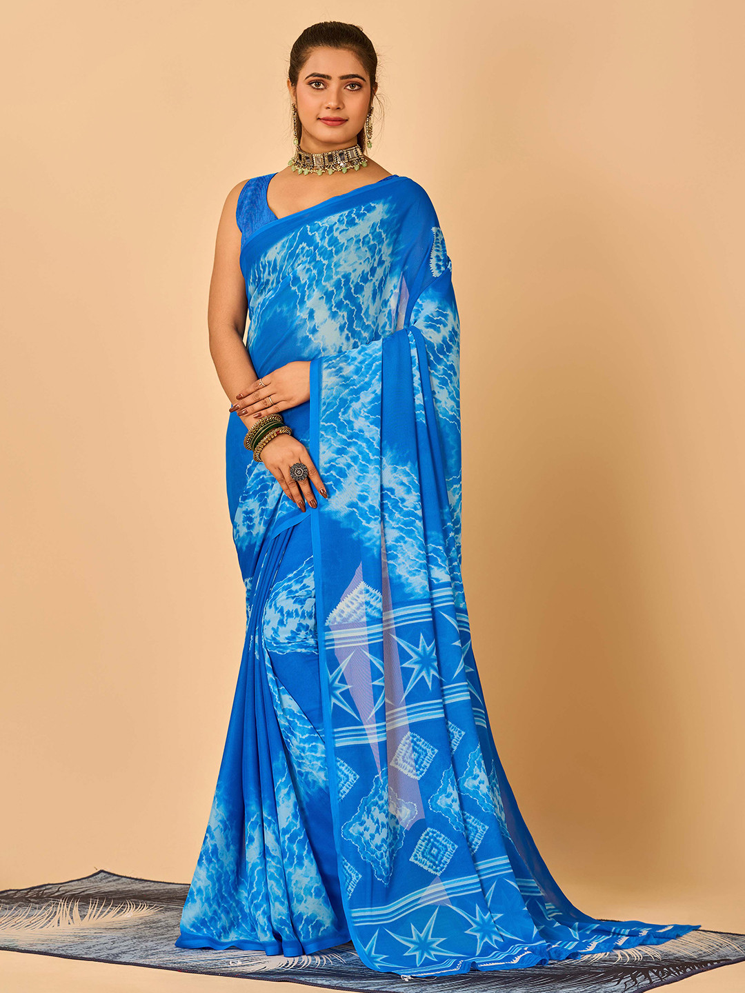 

HALFSAREE STUDIO Abstract Printed Saree, Blue