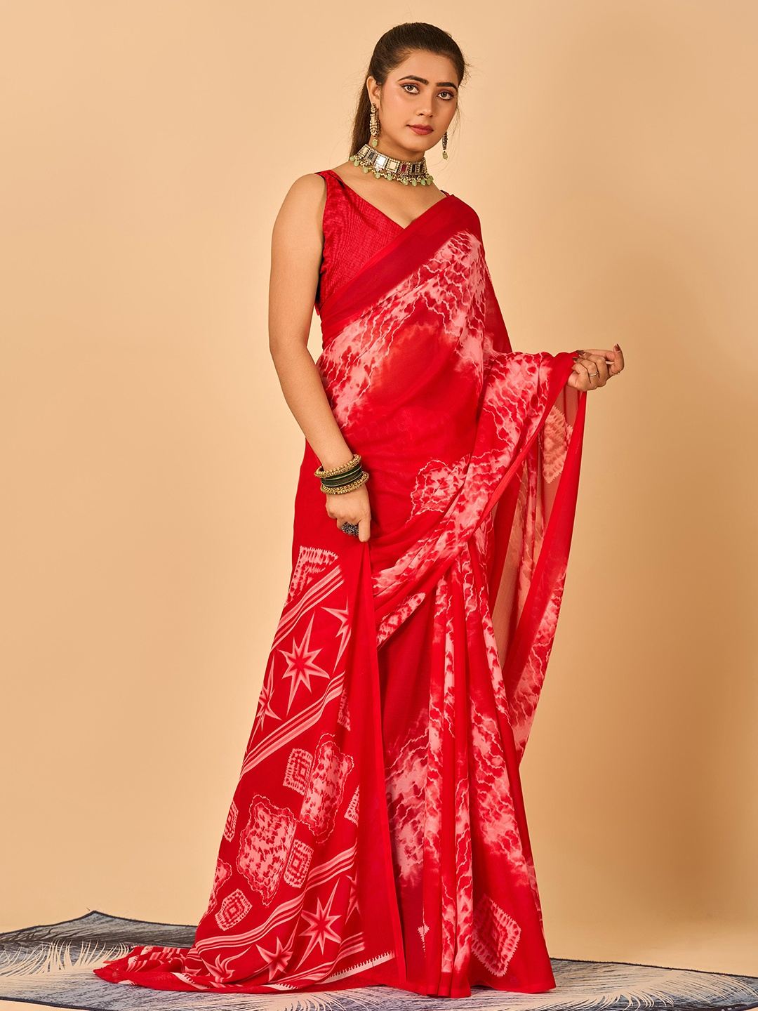 

HALFSAREE STUDIO Print Saree With Blouse Piece, Red