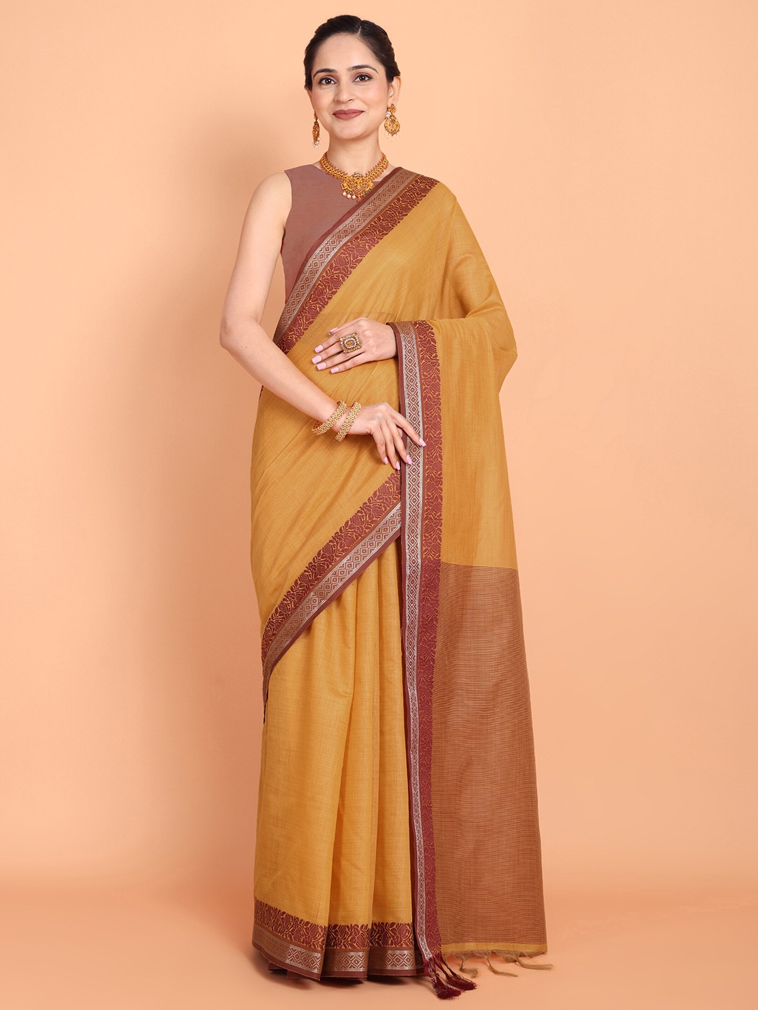 

MAGMINA Woven Design Zari Banarasi Saree, Yellow