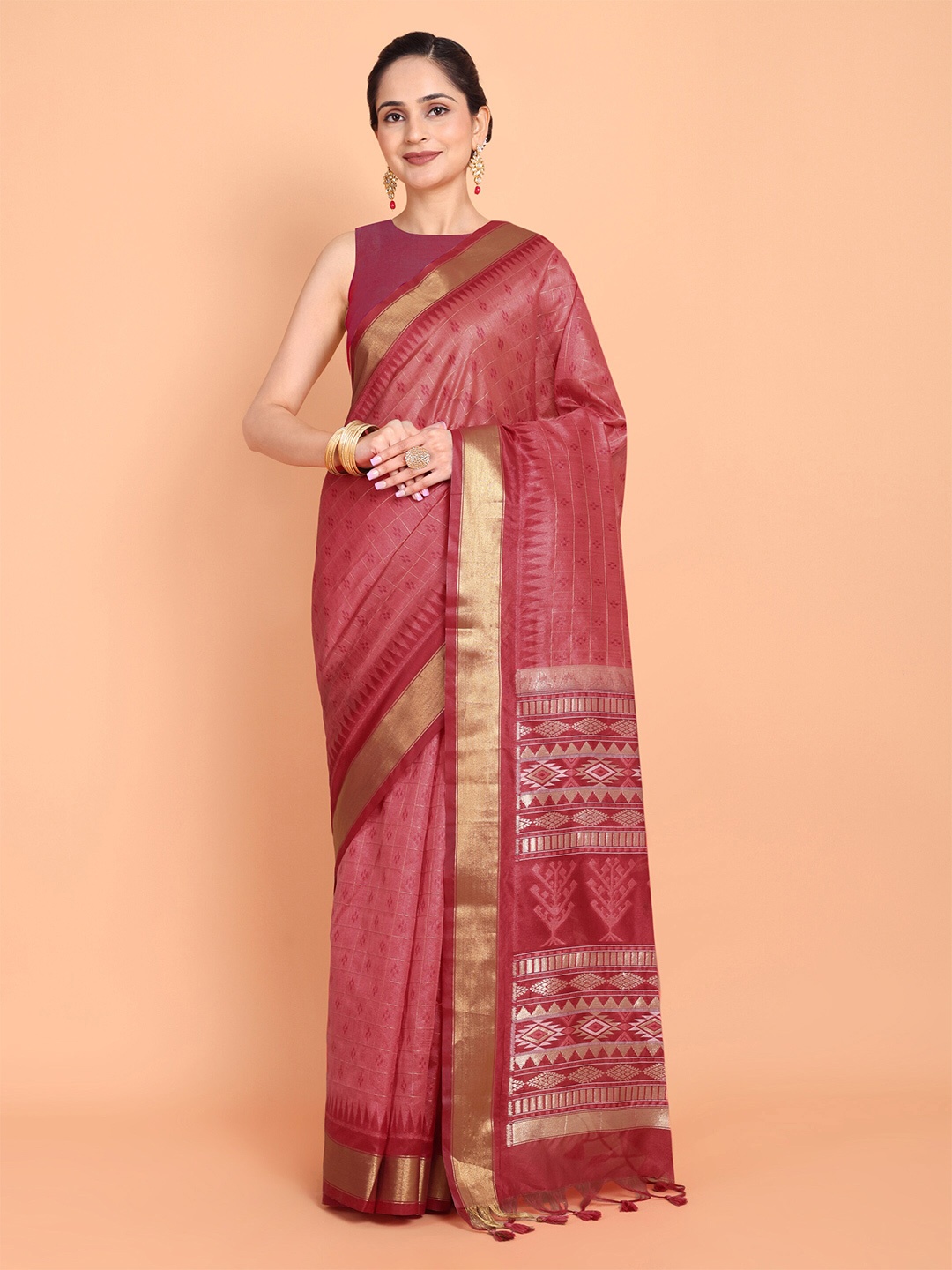 

MAGMINA Floral Printed Zari Silk Blend Banarasi Saree, Red