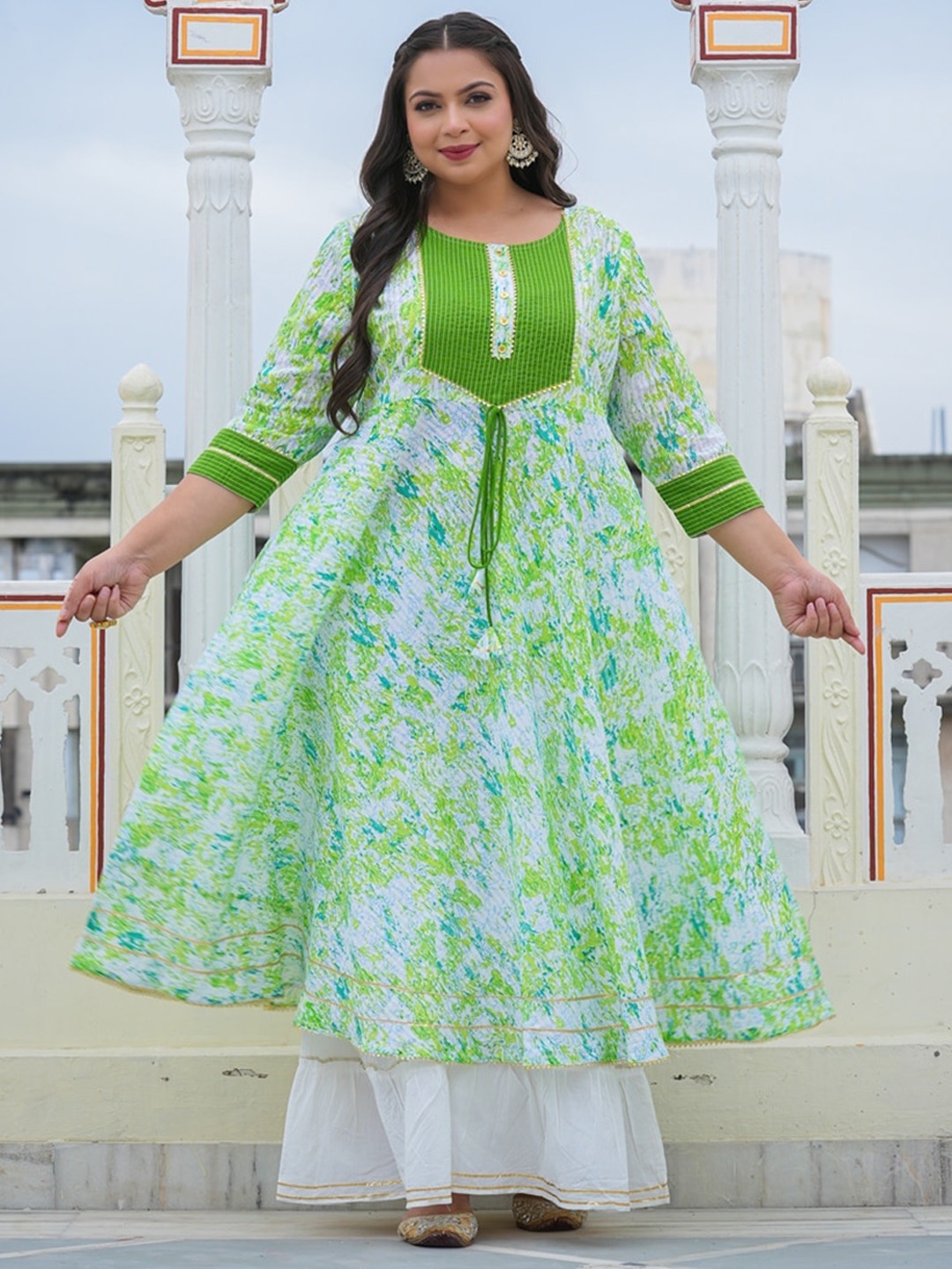 

KALINI Plus Size Abstract Printed Anarkali Kurta, Green