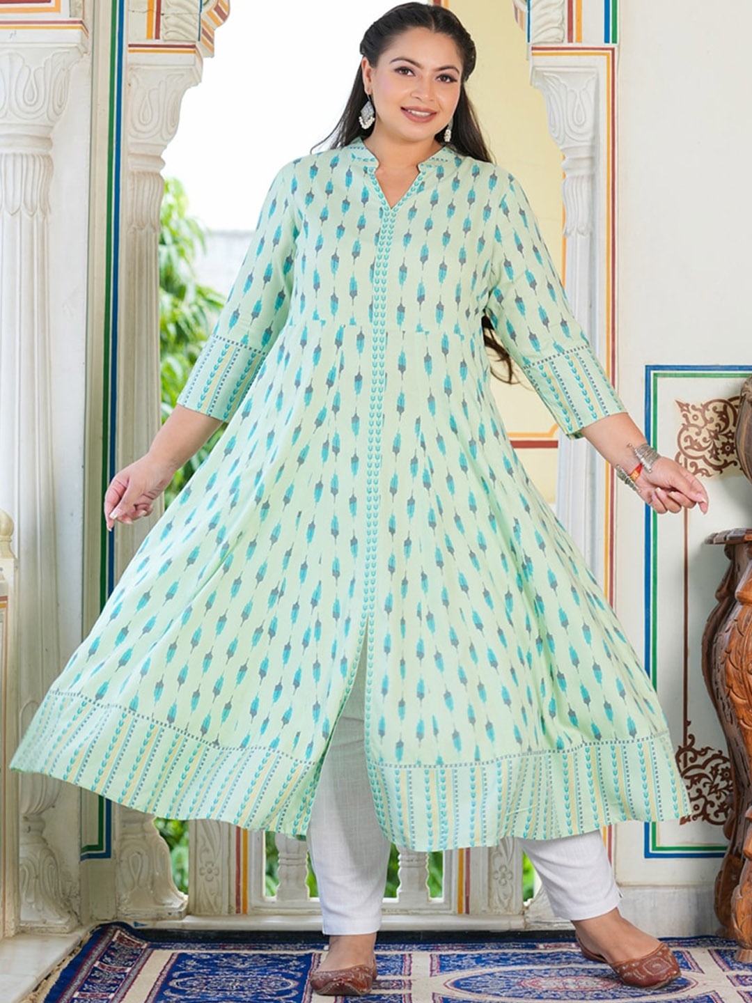 

KALINI Plue Size Geometric Anarkali Kurta, Green