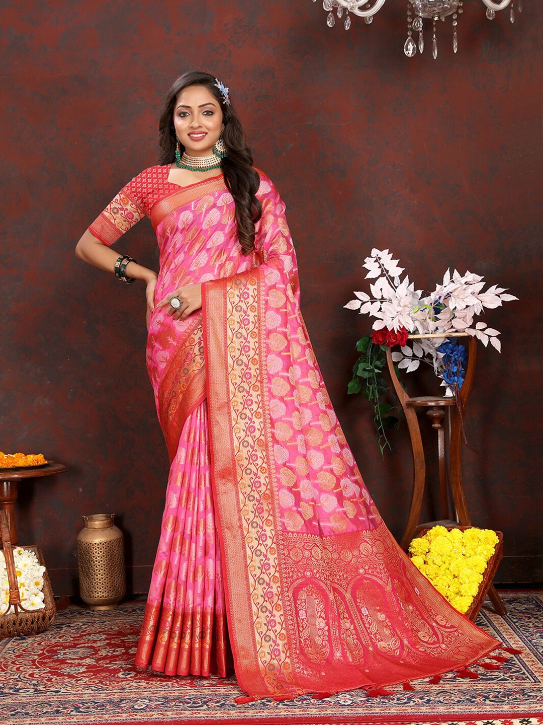 

Lookslady Floral Woven Design Zari Organza Banarasi Saree, Pink