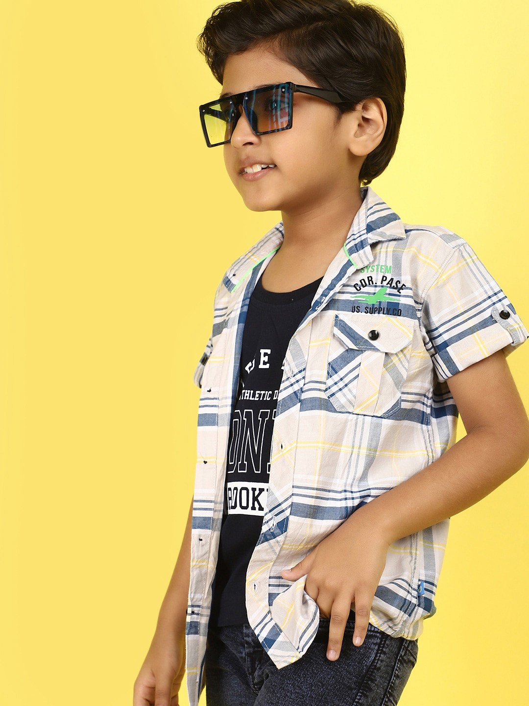 

V-Mart Boys Spread Collar Tartan Checks Opaque Checked Casual Cotton Shirt, Beige