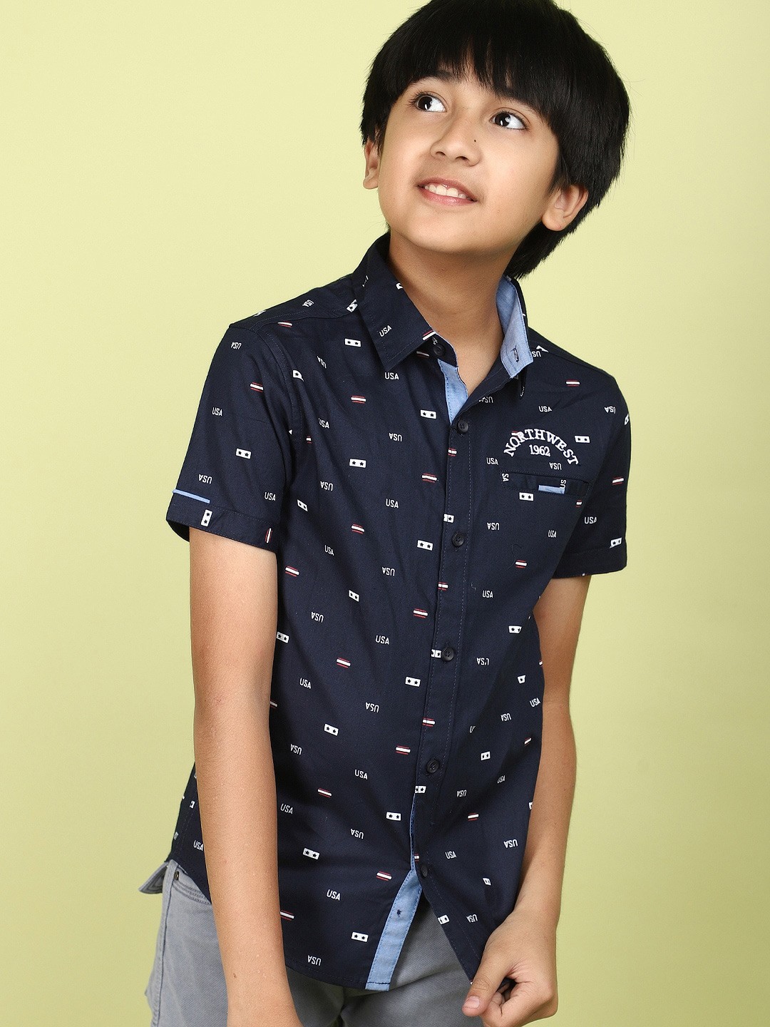 

V-Mart Boys Spread Collar Opaque Printed Casual Shirt, Navy blue