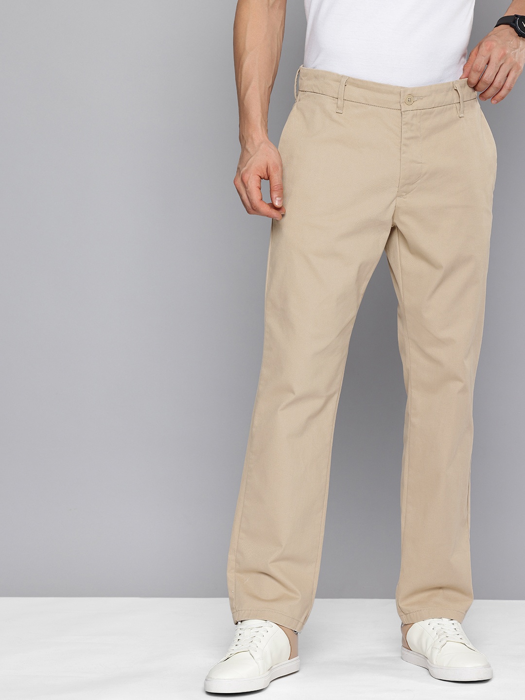 

Levis Men Tapered Fit Semiformal Chinos Trousers, Beige