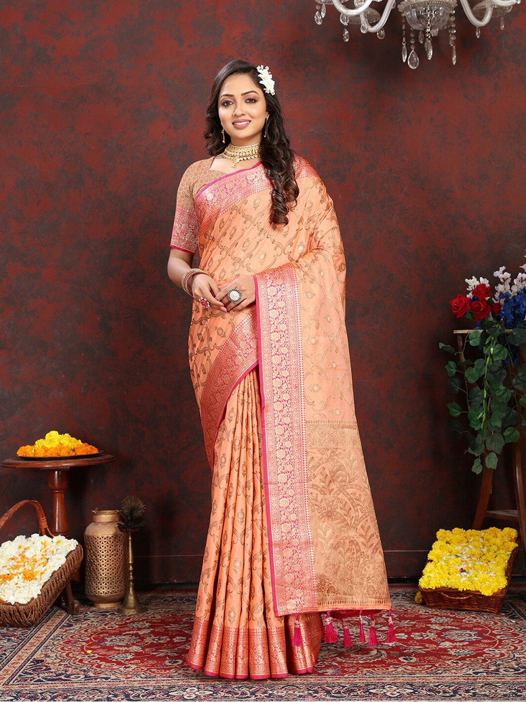 

Lookslady Ethnic Motifs Woven Design Zari Organza Banarasi Saree, Orange