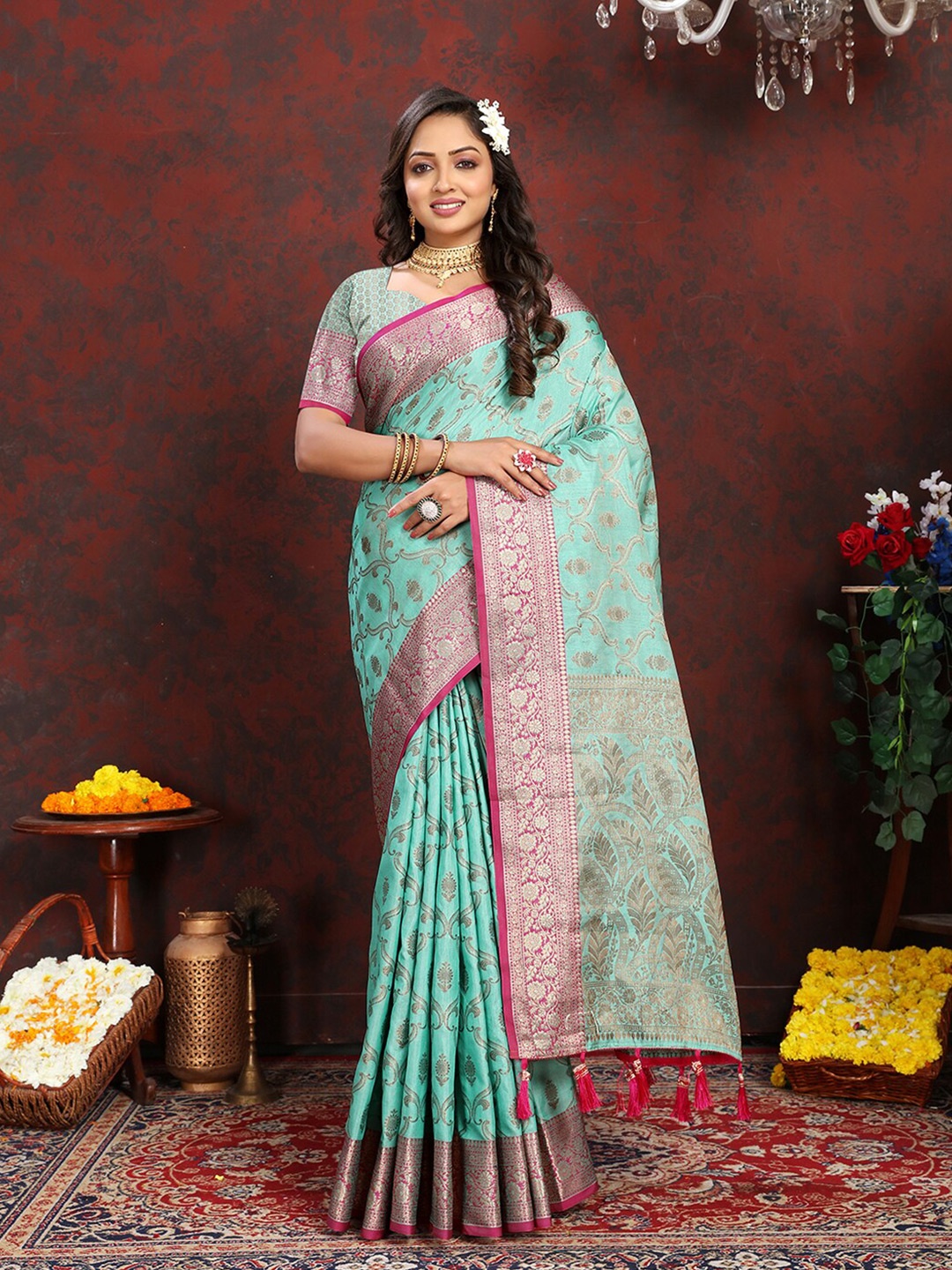 

Lookslady Ethnic Motifs Woven Design Zari Kanjeevaram Saree, Turquoise blue