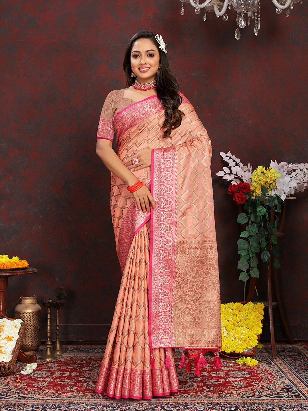 

Lookslady Ethnic Motifs Woven Design Kanjeevaram Saree, Orange