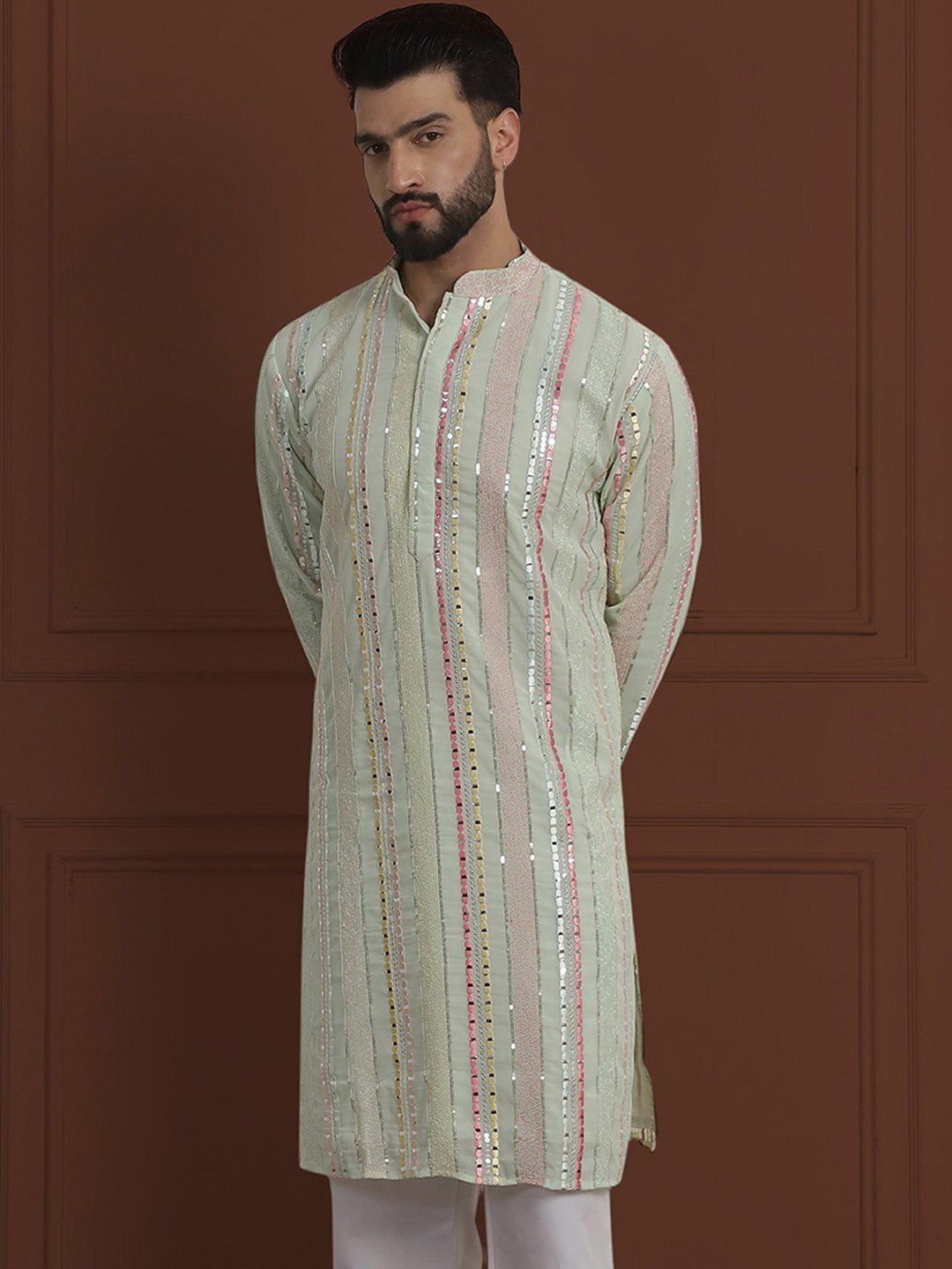 

SOJANYA LUXE Geometric Embroidered Sequinned Mandarin Collar Straight Kurta, Lime green