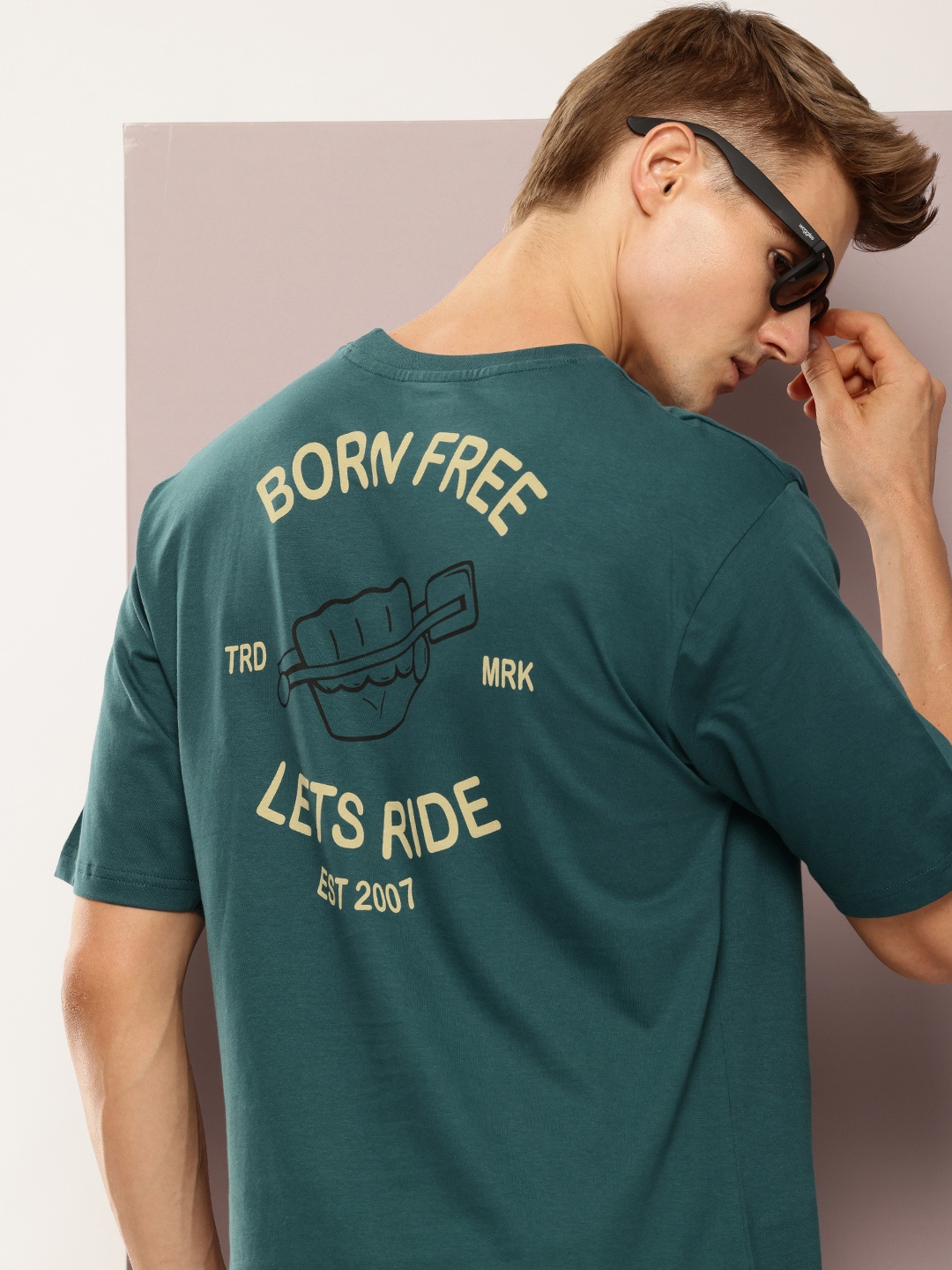 

DILLINGER Men Graphic Printed Oversized T-shirt, Green
