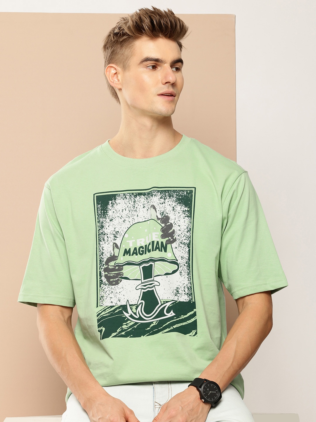 

Difference of Opinion Men Graphic Printed T-shirt, Green
