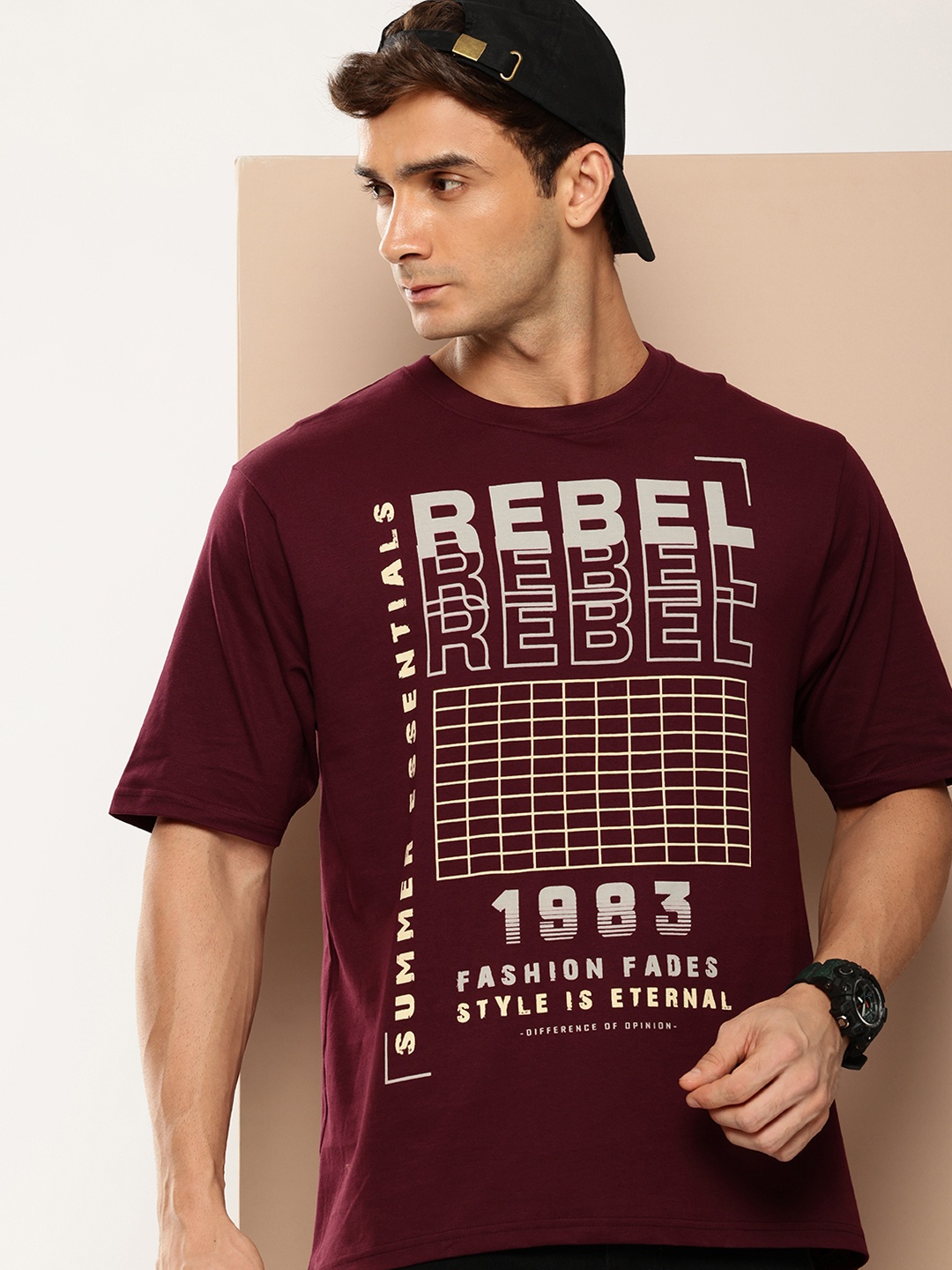 

Difference of Opinion Men Graphic Printed Oversized T-shirt, Maroon