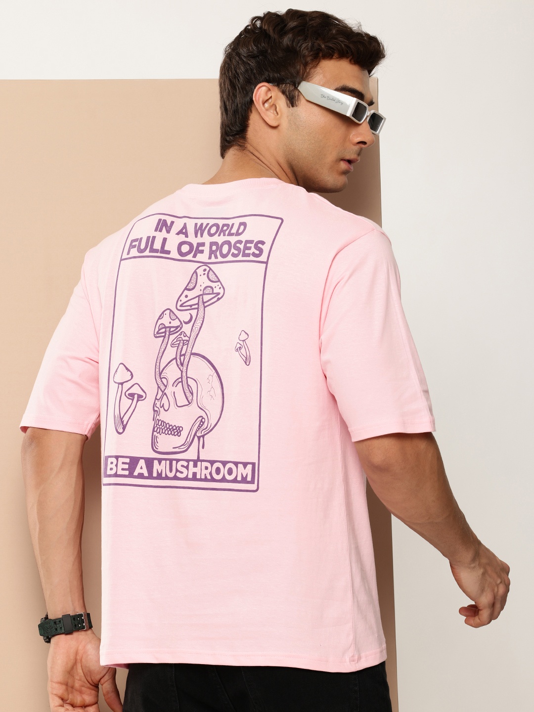 

Difference of Opinion Men Graphic Printed Oversized T-shirt, Pink
