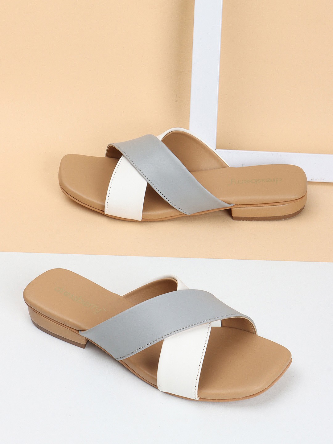 

DressBerry Grey Colourblocked Open Toe Flats