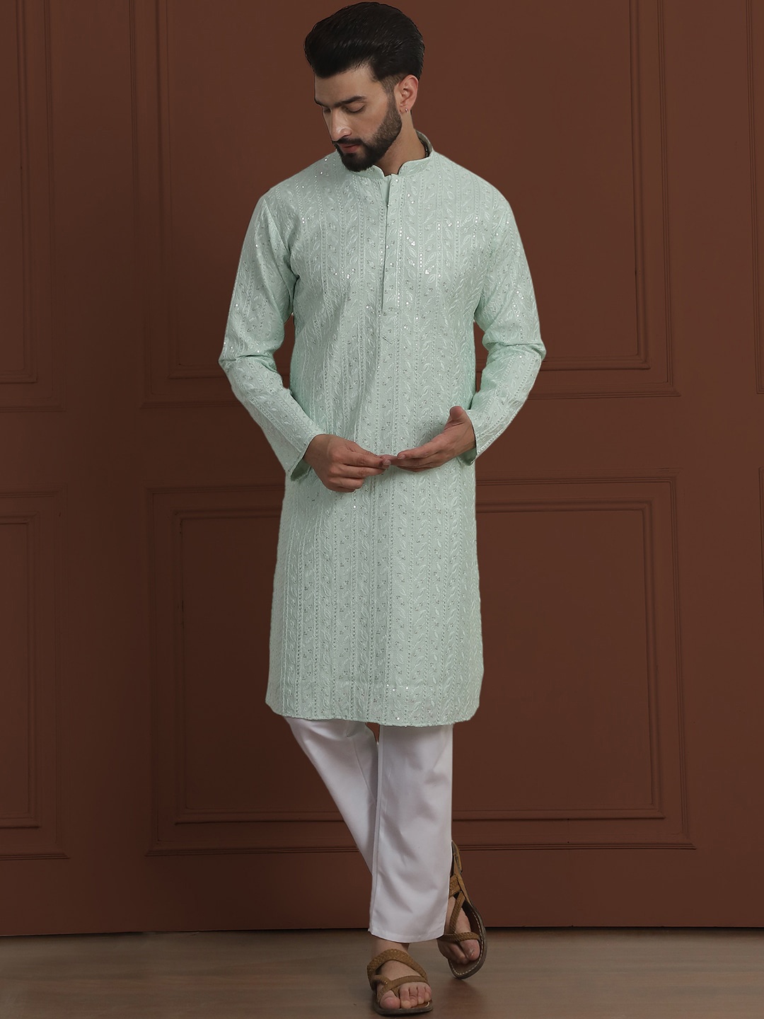 

SOJANYA LUXE Men Ethnic Motifs Embroidered Mandarin Collar Straight Kurta With Pyjama, Sea green