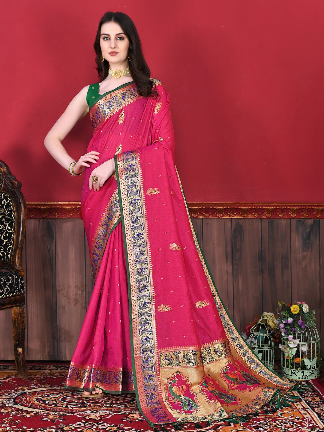 

CATCHY FOREVER Ethnic Motifs Woven Design Zari Paithani Saree, Pink