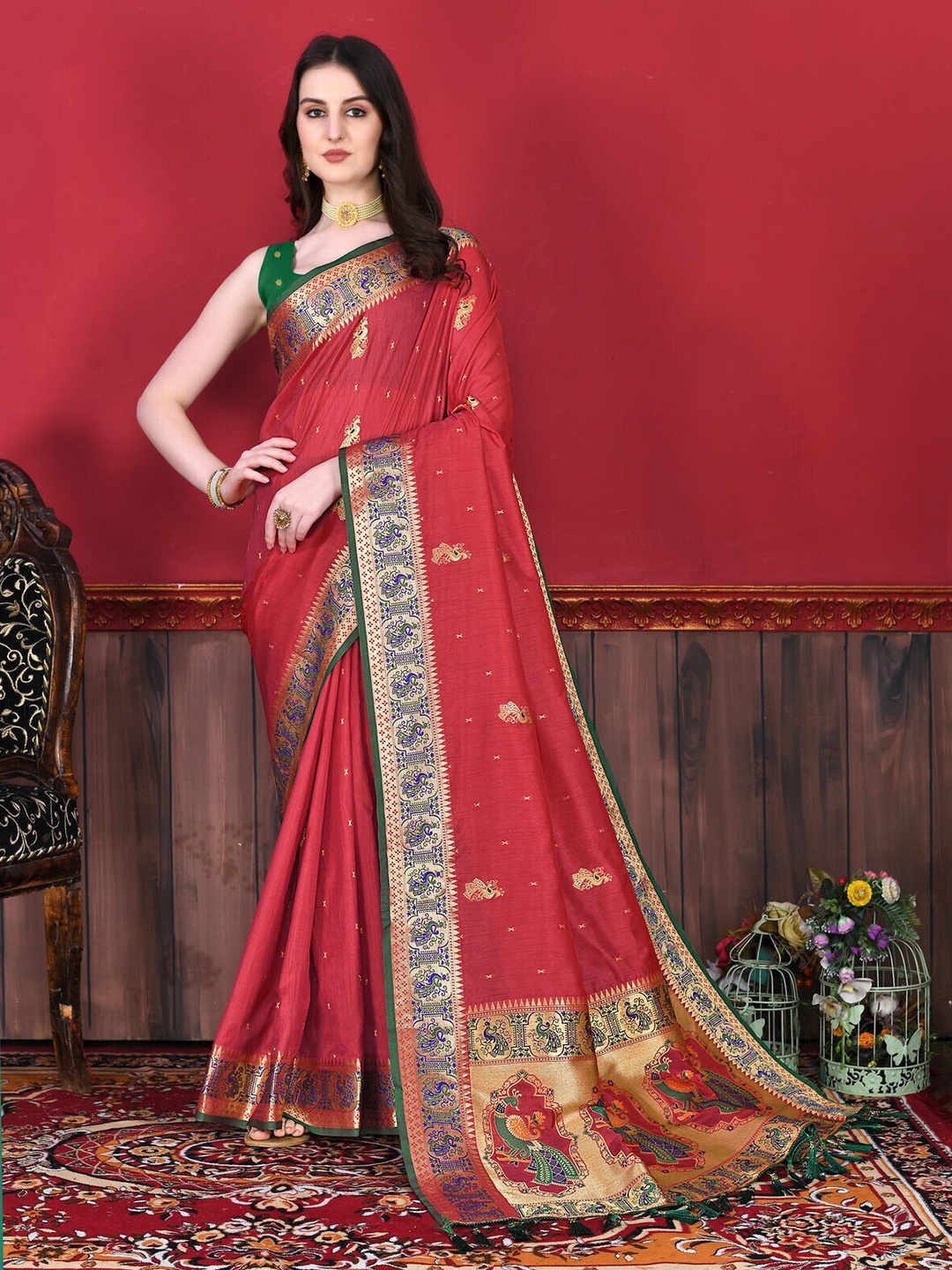 

CATCHY FOREVER Woven Design Paithani Zari Saree, Red