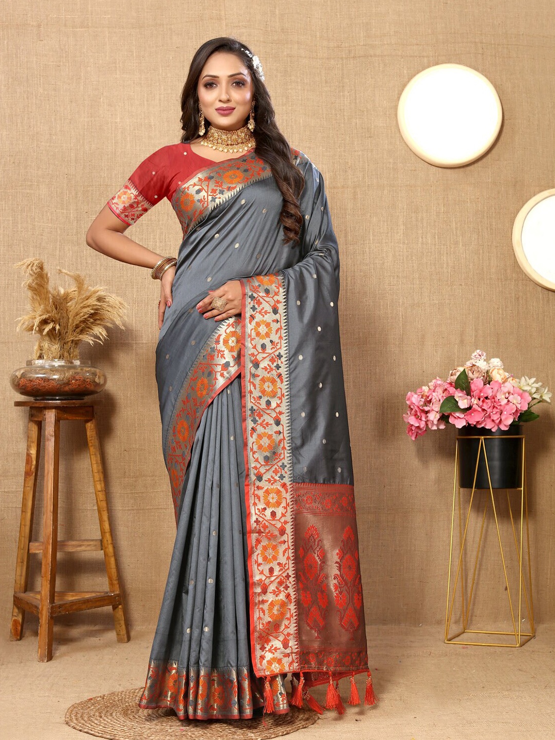

CATCHY FOREVER Ethnic Motifs Woven Design Zari Paithani Saree, Grey