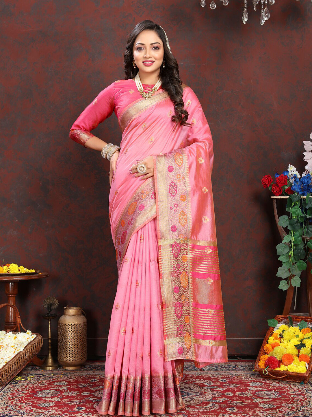

CATCHY FOREVER Ethnic Motifs Zari Organza Saree, Pink