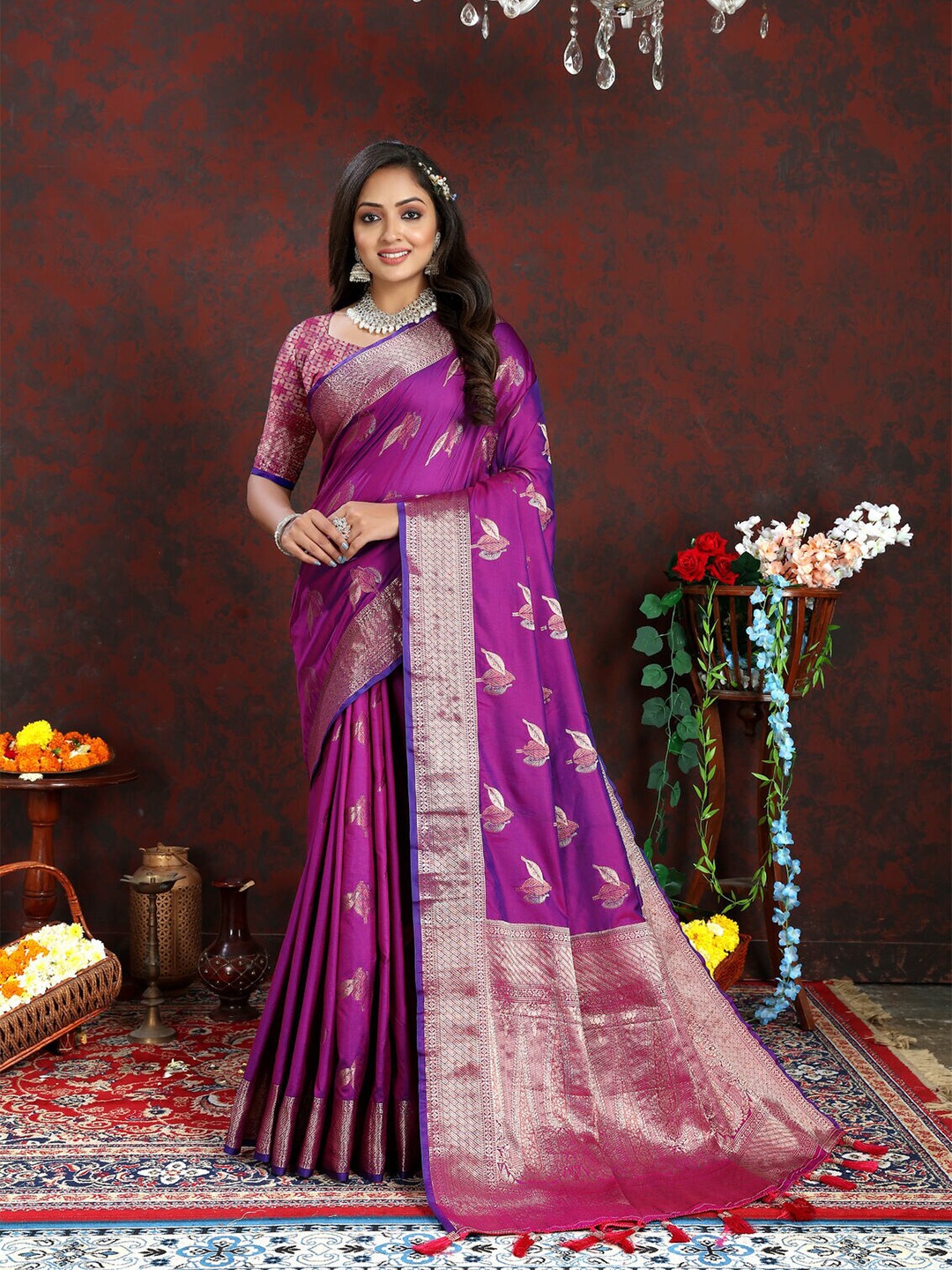 

CATCHY FOREVER Ethnic Woven Design Zari Banarasi Saree, Purple