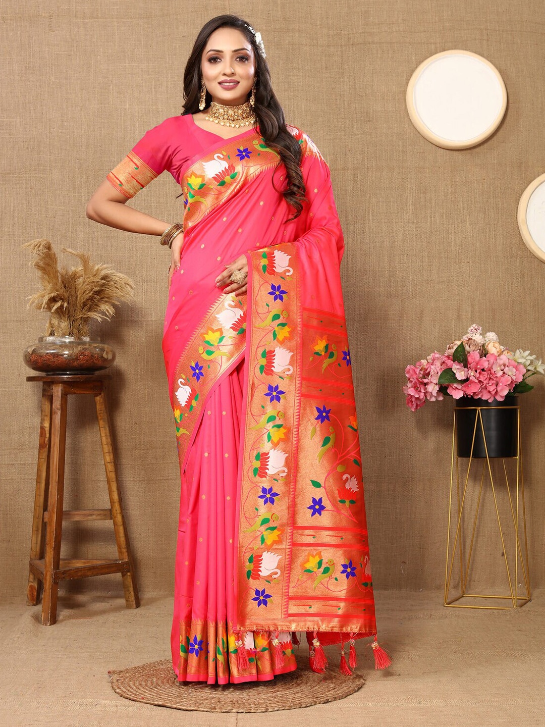 

CATCHY FOREVER Ethnic Motifs Woven Design Paithani Zari Saree, Pink