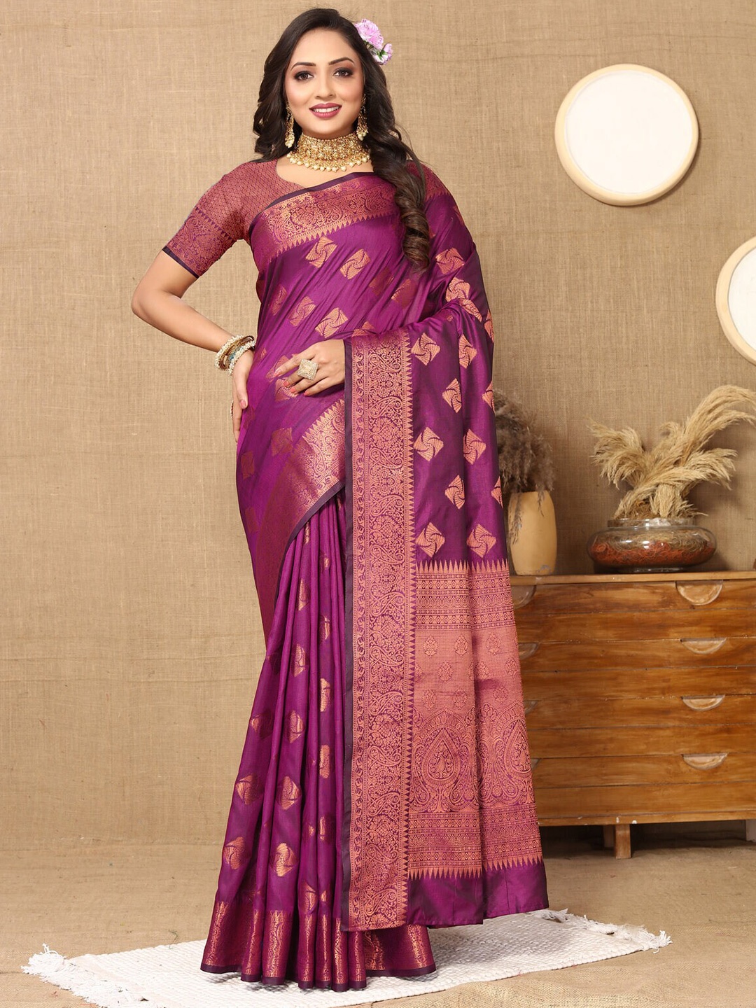 

CATCHY FOREVER Ethnic Motifs Woven Design Zari Banarasi Saree, Purple