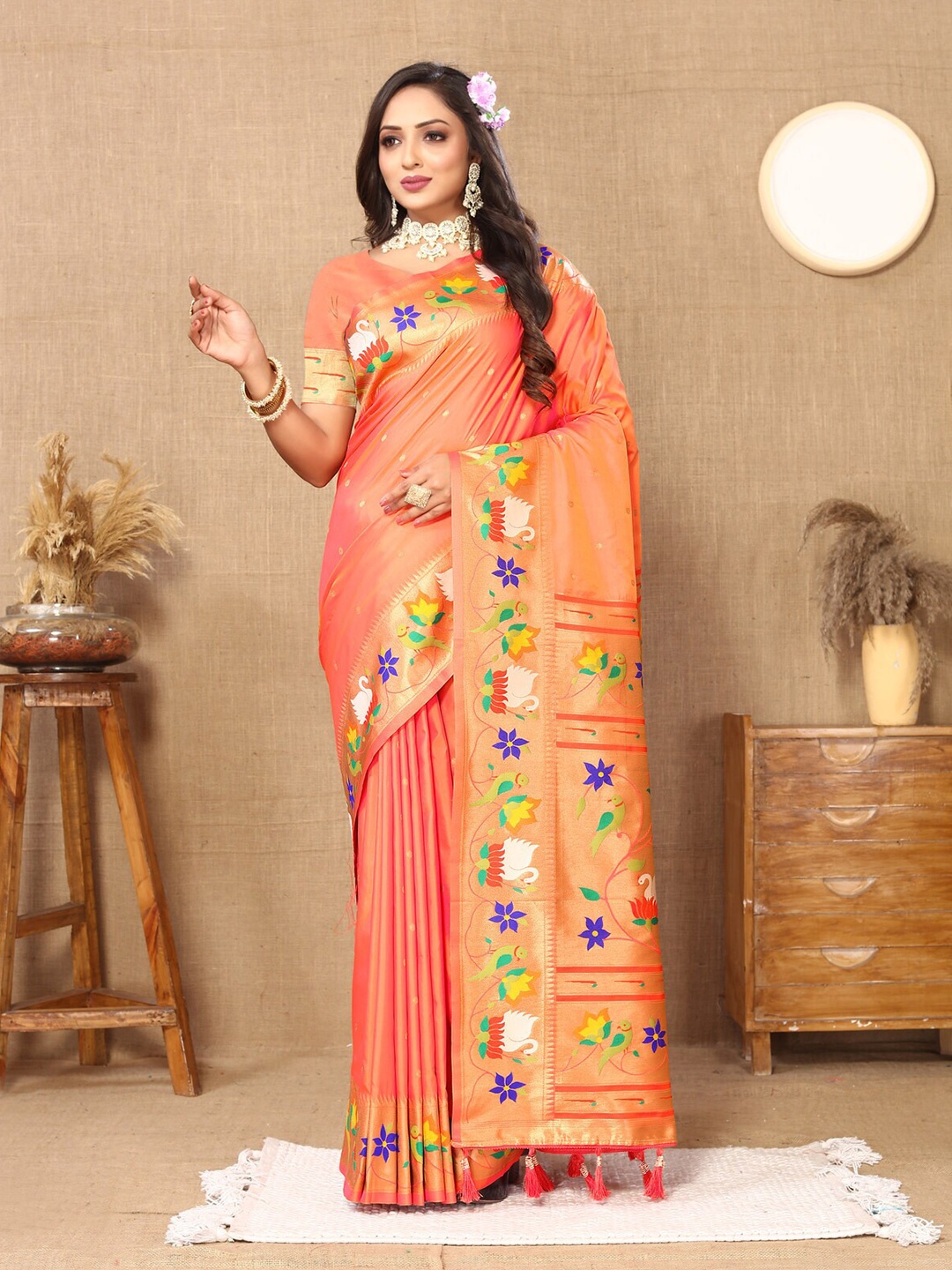 

CATCHY FOREVER Ethnic Woven Design Zari Paithani Saree, Orange